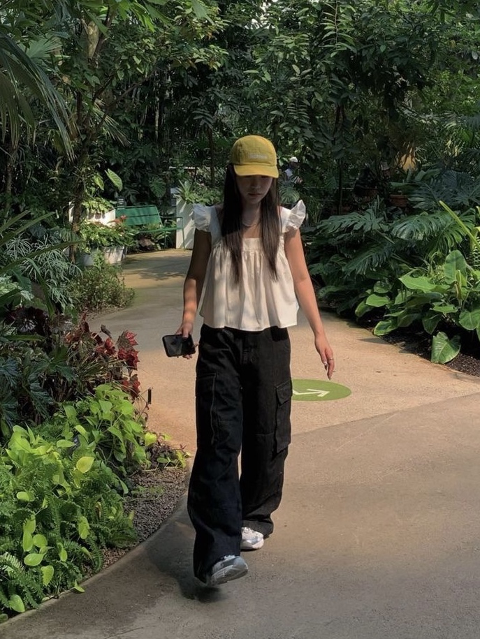 Supreme Washed Chino Twill Camp Cap Yellow - 23SS, Asics x Cecilie Bahnsen GT-2160 White 착용 스타일 - 1