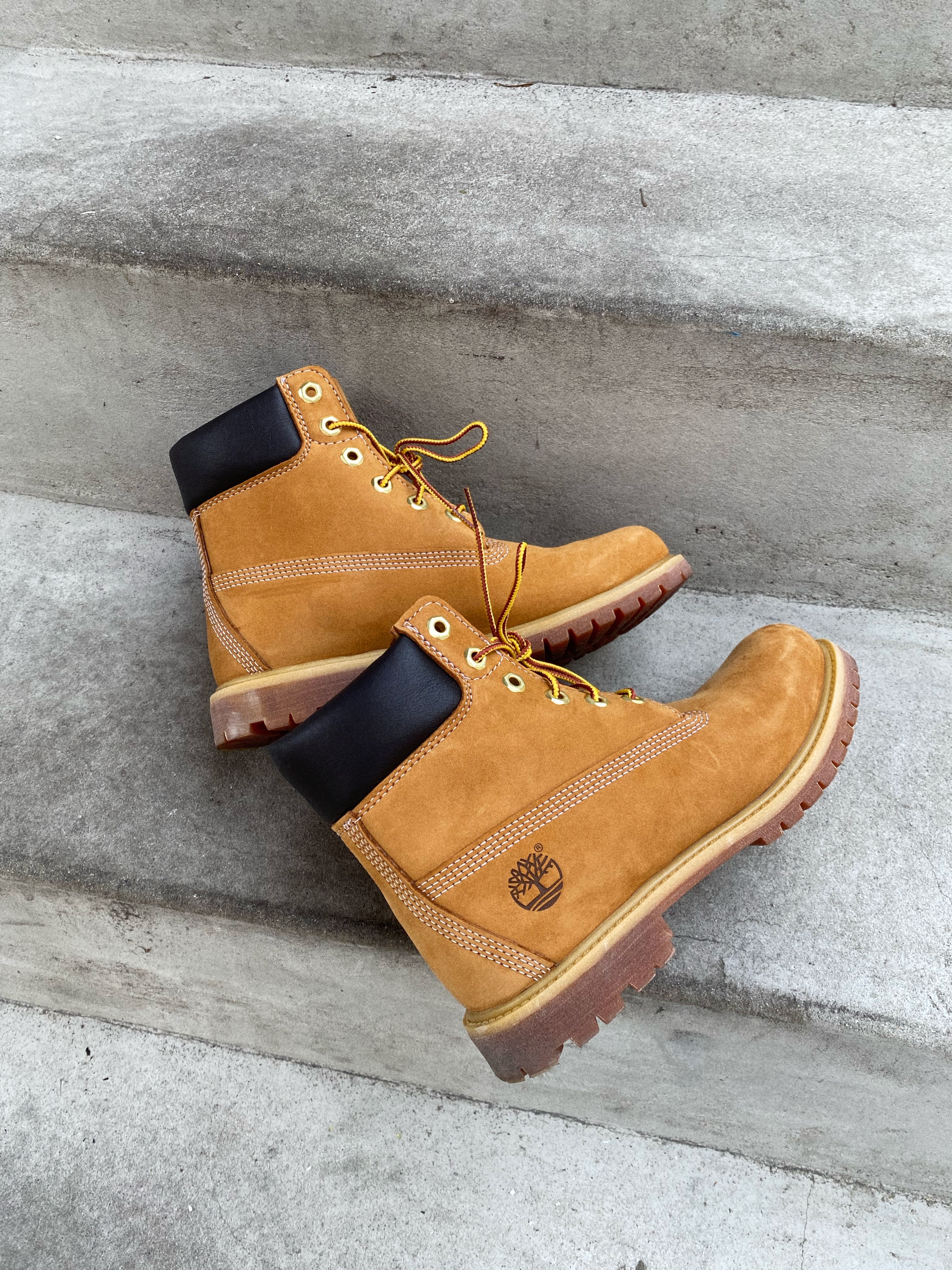 Timberland x Stussy World Hiker Boot Wheat - Medium, Timberland x Comme des Garcons Shirt x Supreme 6 Inch Boot Wheat - Medium 착용 스타일 - 4