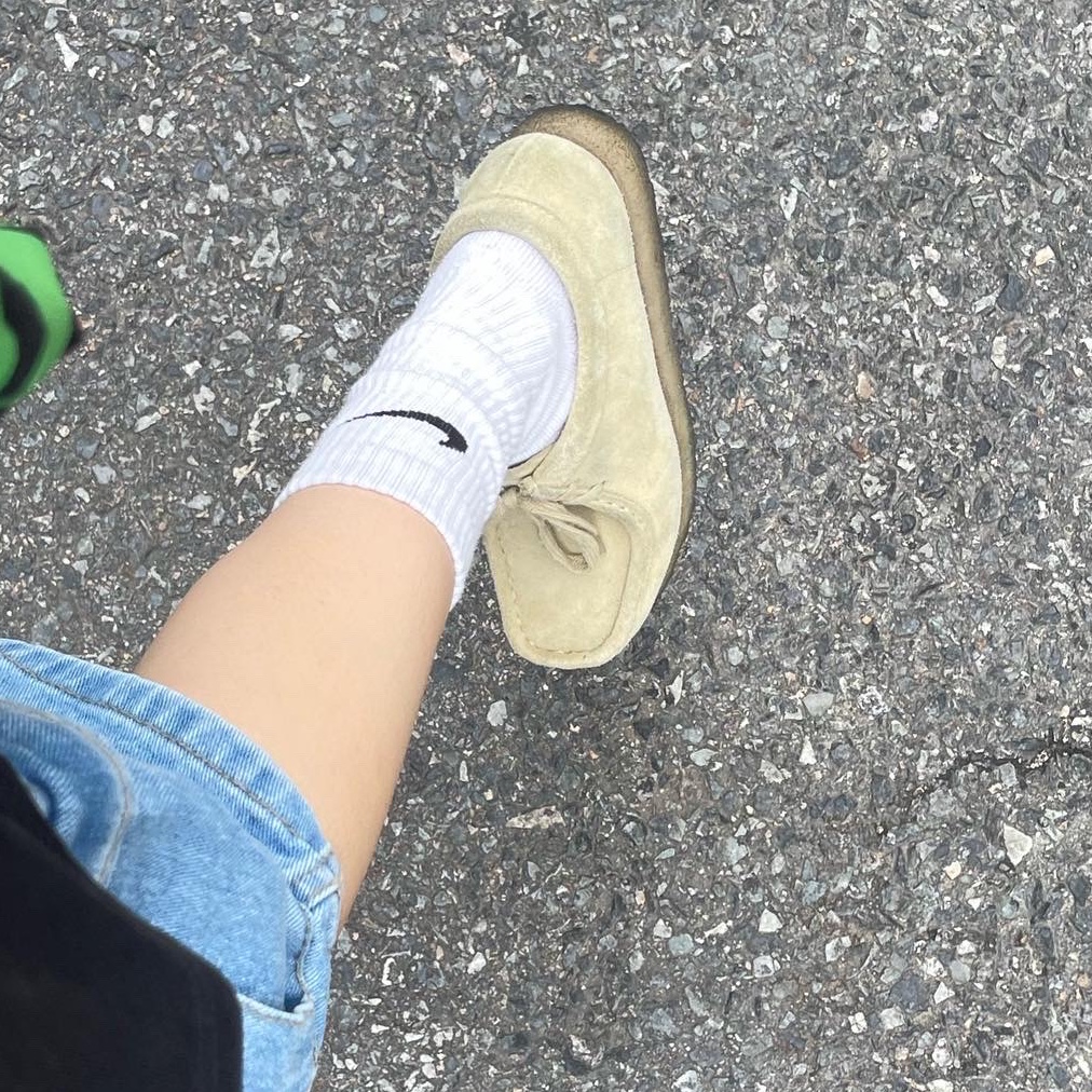 Clarks Wallabee Maple Suede 착용 스타일