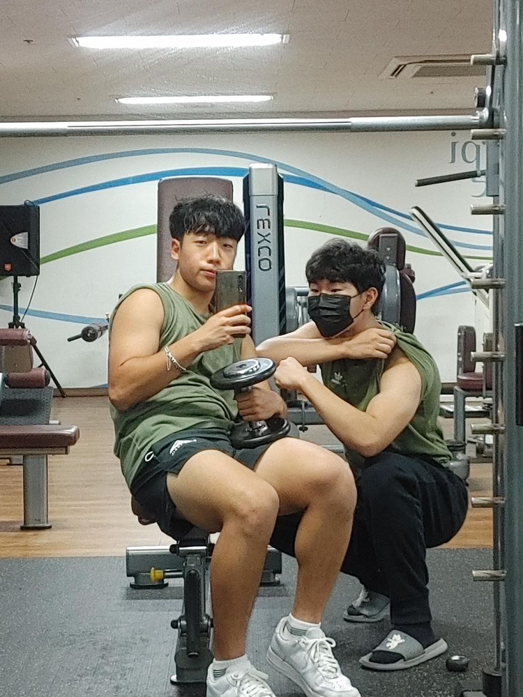 KREAM 프로필 이미지
