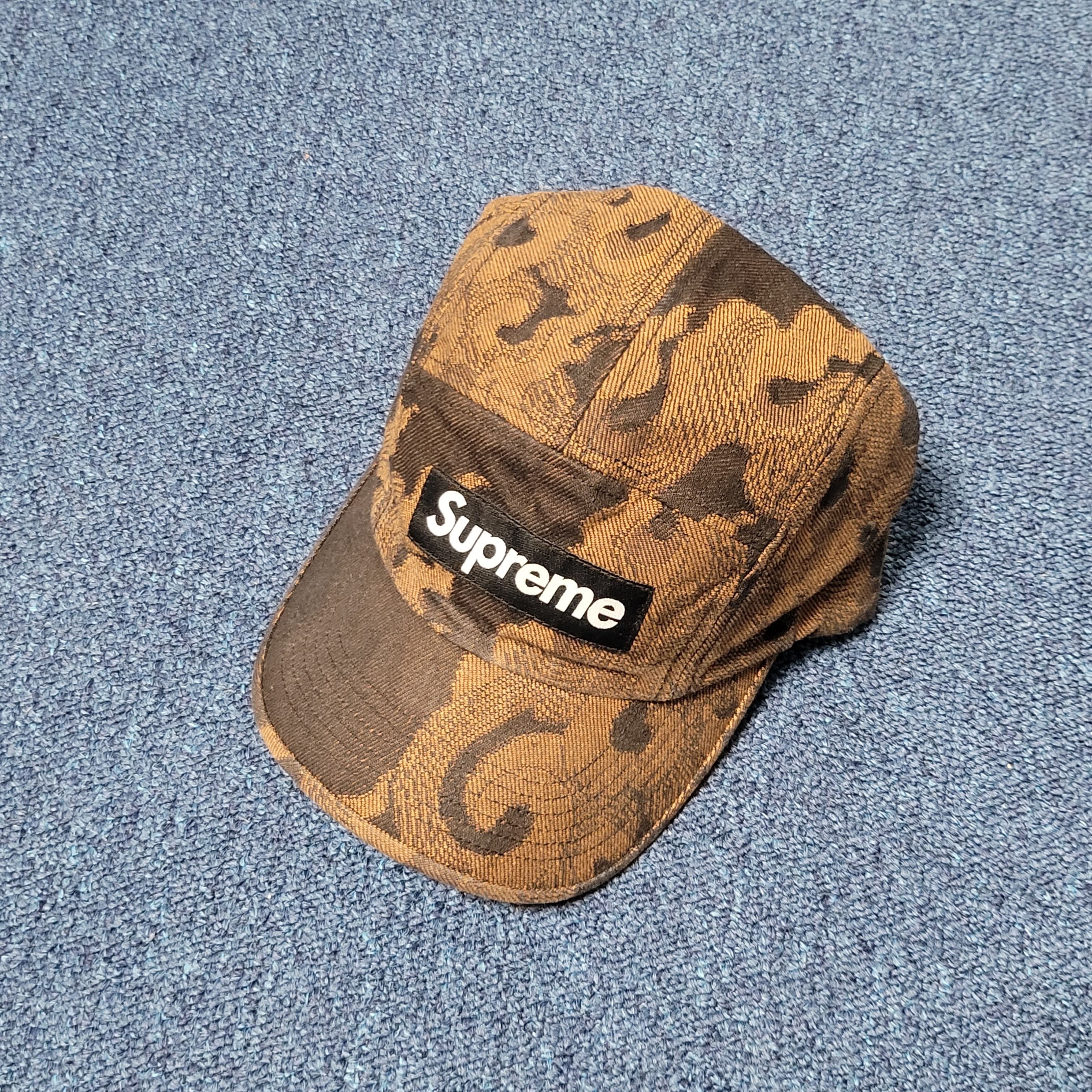 Supreme Flames Jacquard Denim Camp Cap Washed Black - 23SS 착용 스타일