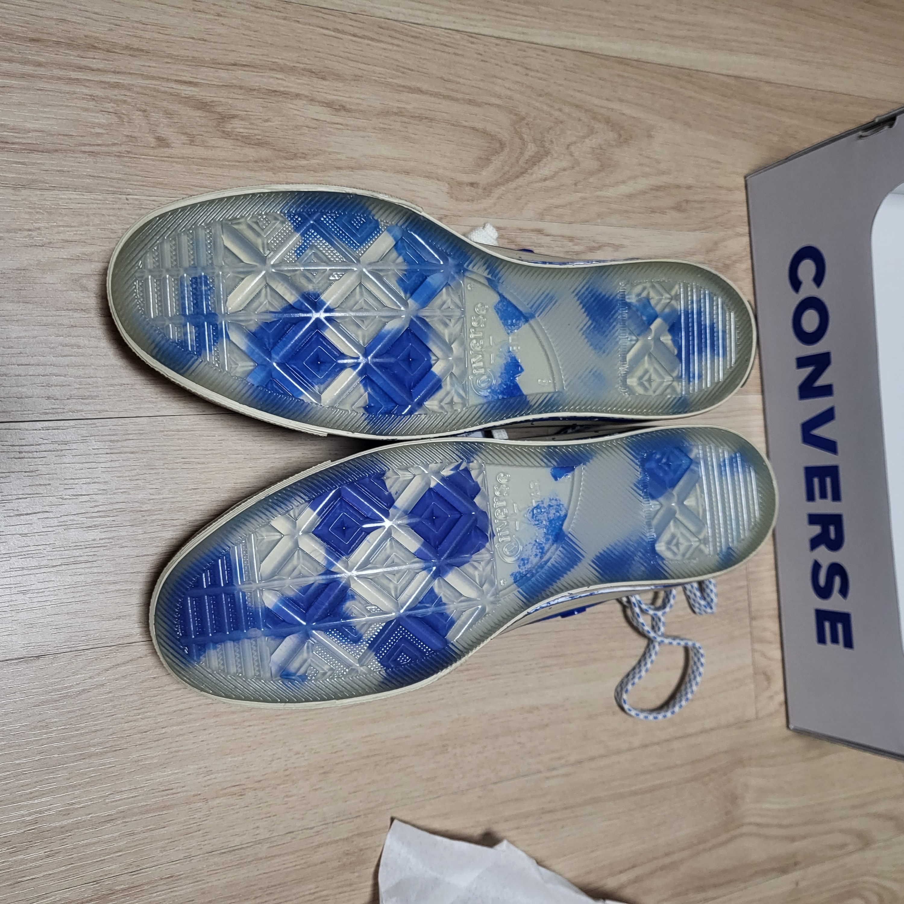 Converse x Ader Error Chuck 70 Ox Imperial Blue 착용 스타일 - 4