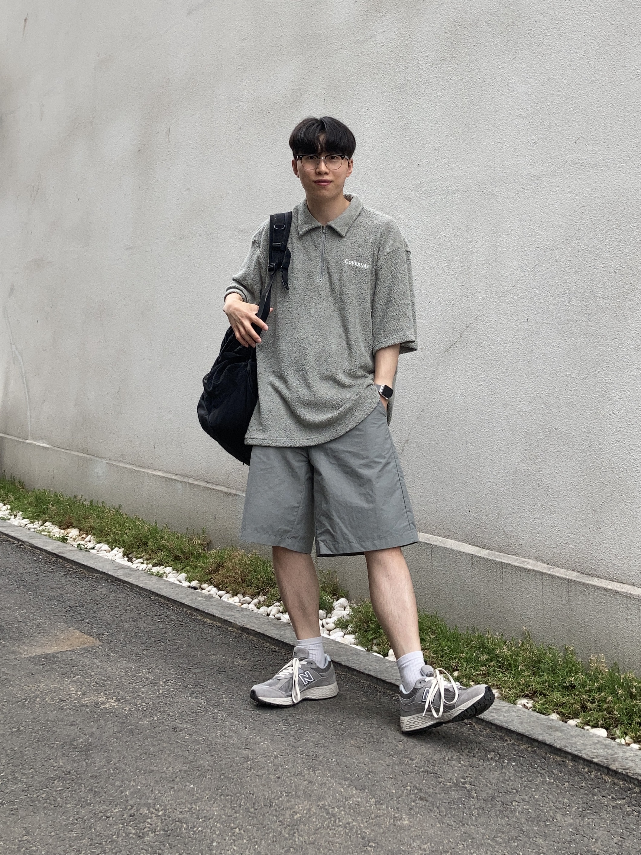 New Balance 2002R Grey 착용 스타일 - 2