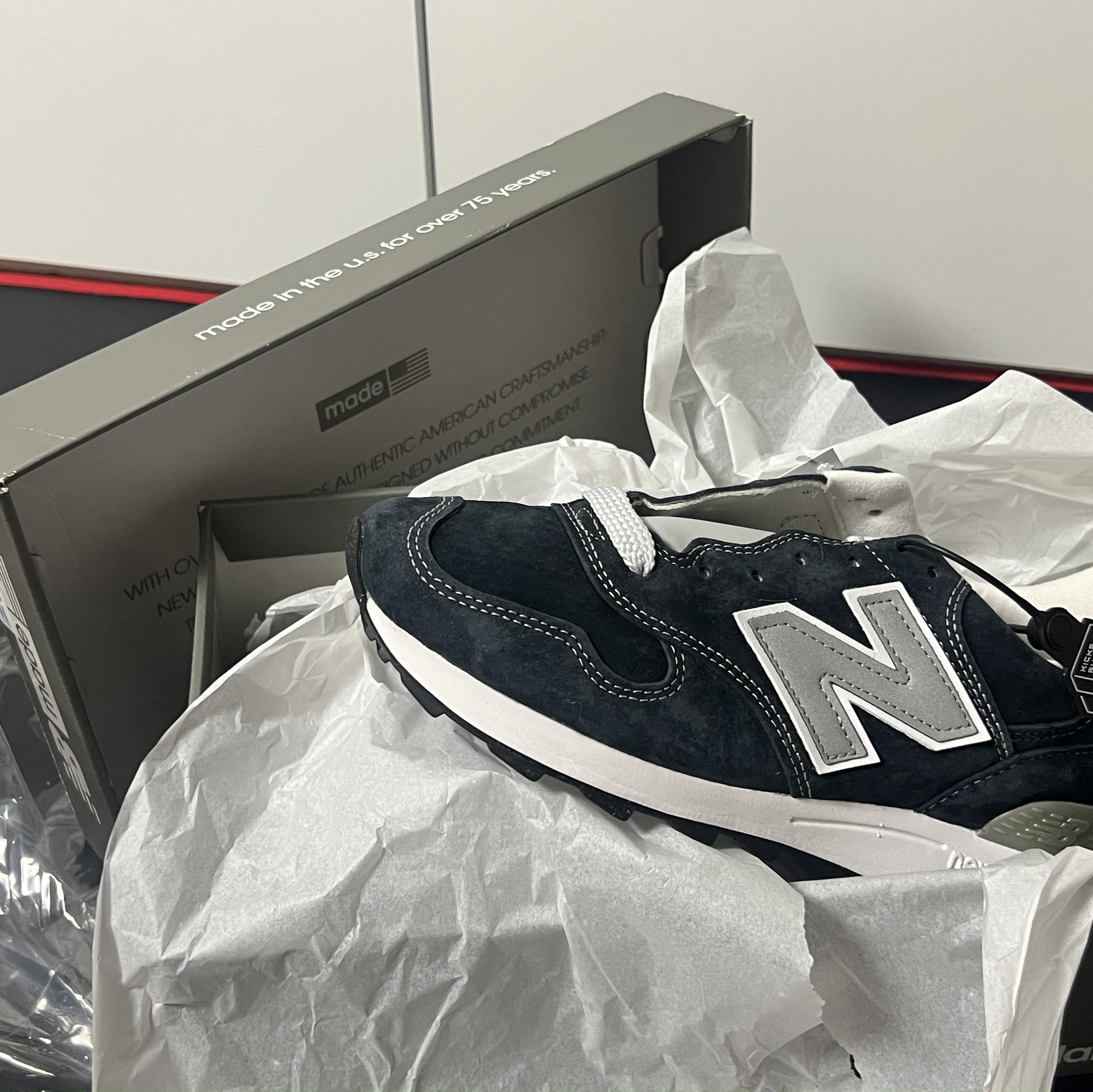 New Balance 1400 Made in USA Navy 착용 스타일 - 2