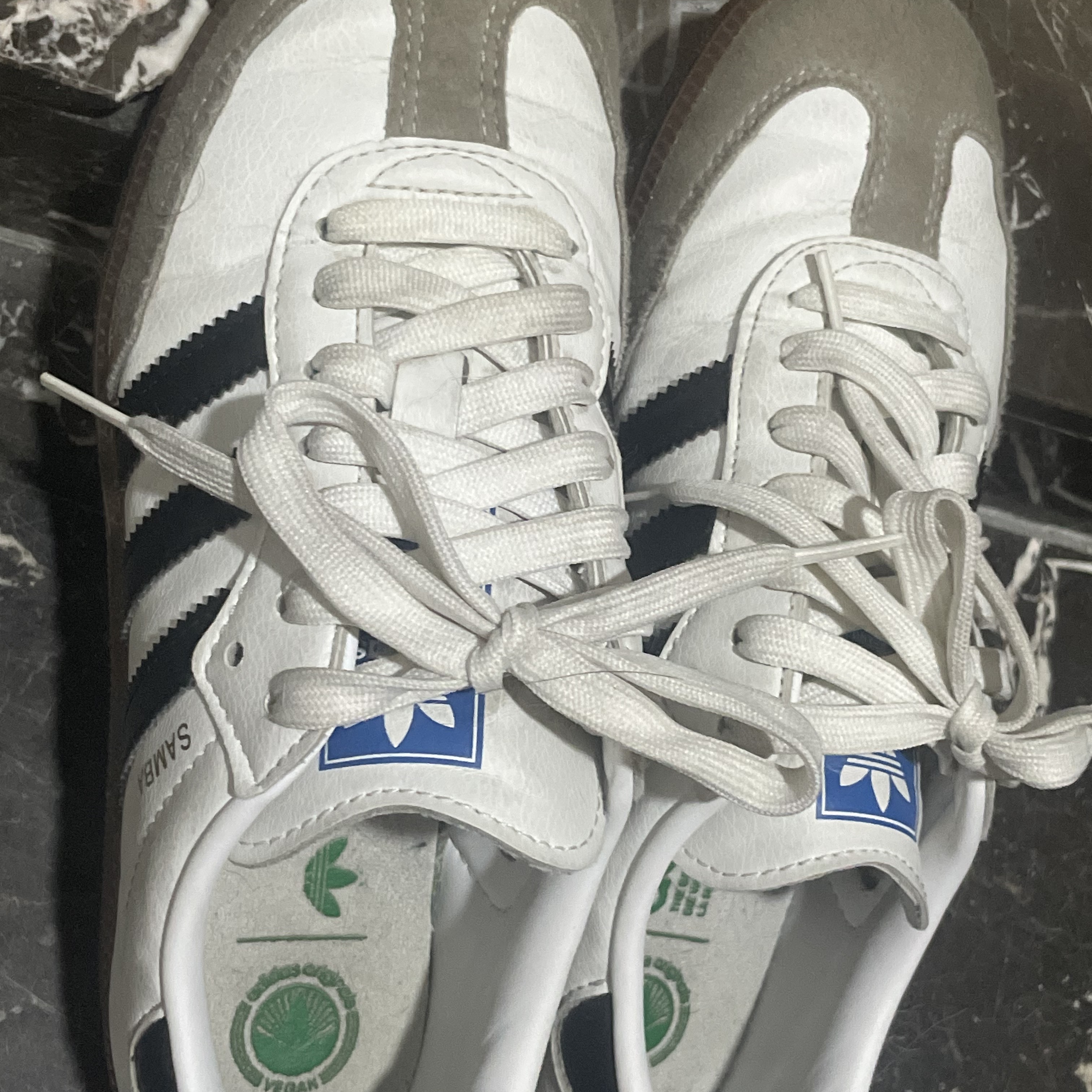 Adidas Samba Vegan White Black 착용 스타일