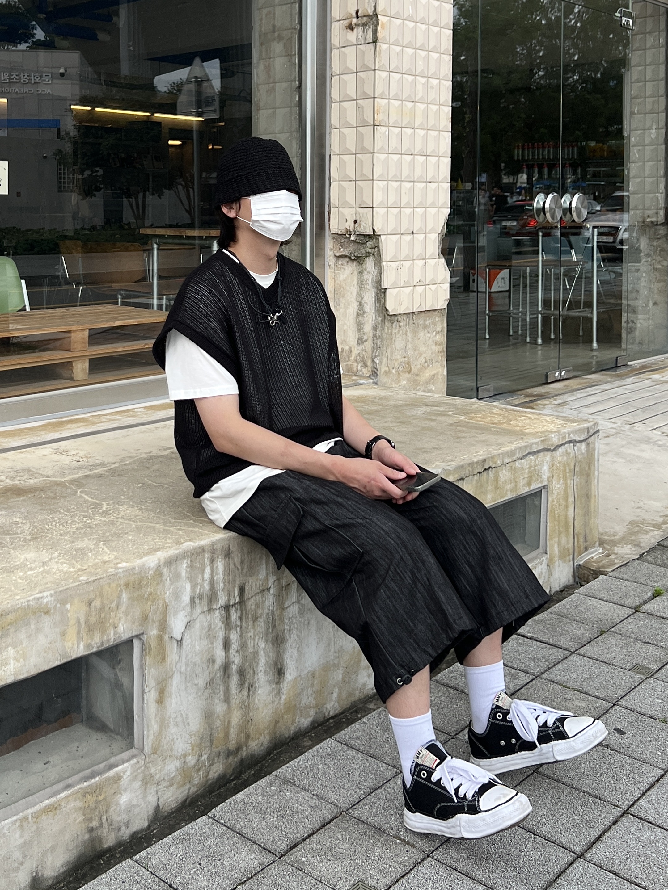 Maison Mihara Yasuhiro Peterson OG Sole Canvas Low Sneakers Black 착용 스타일 - 3