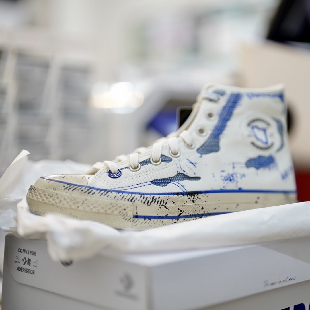 Converse x Ader Error Chuck 70 High White 착용 스타일 - 1