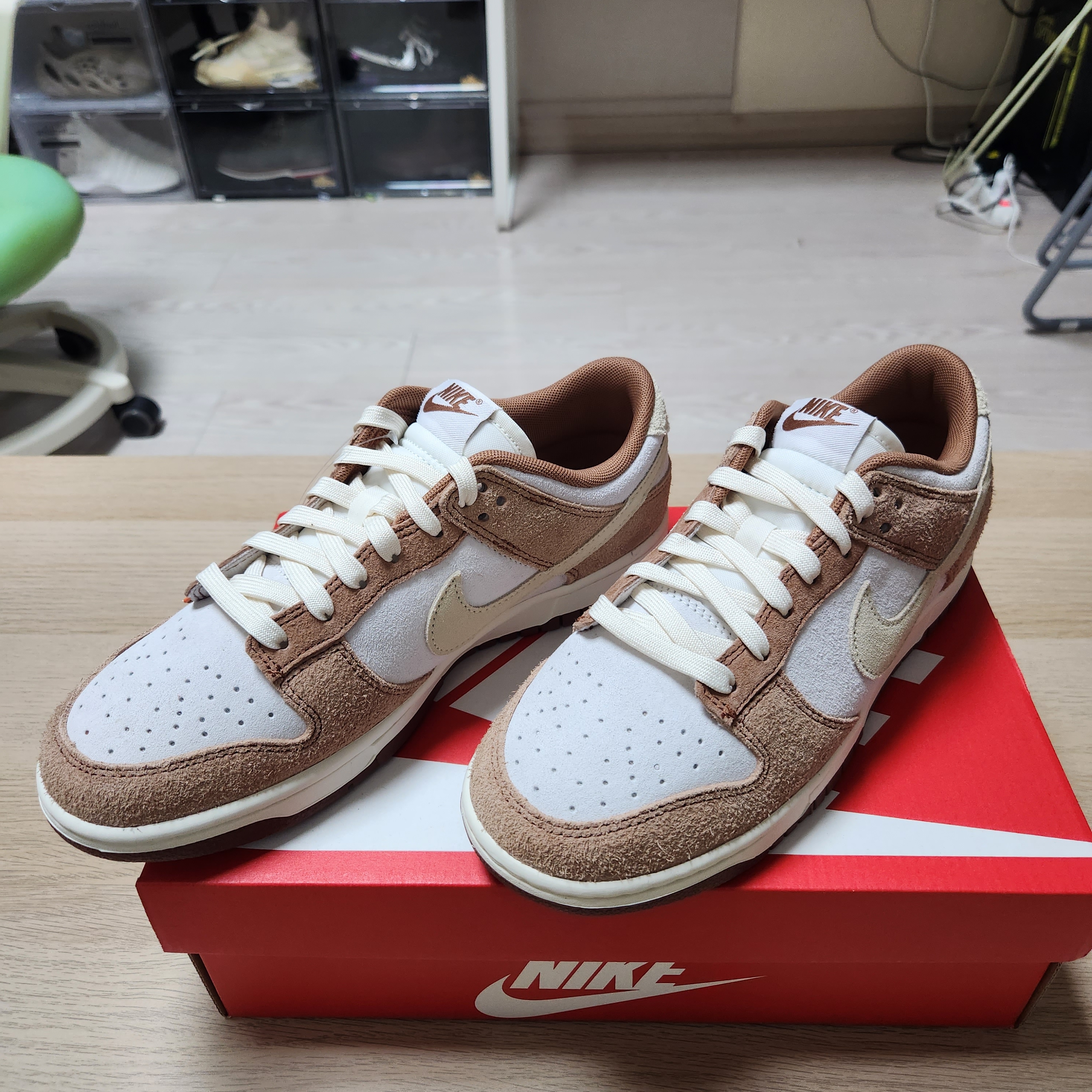 Nike Dunk Low Pro Premium Medium Curry 착용 스타일 - 1