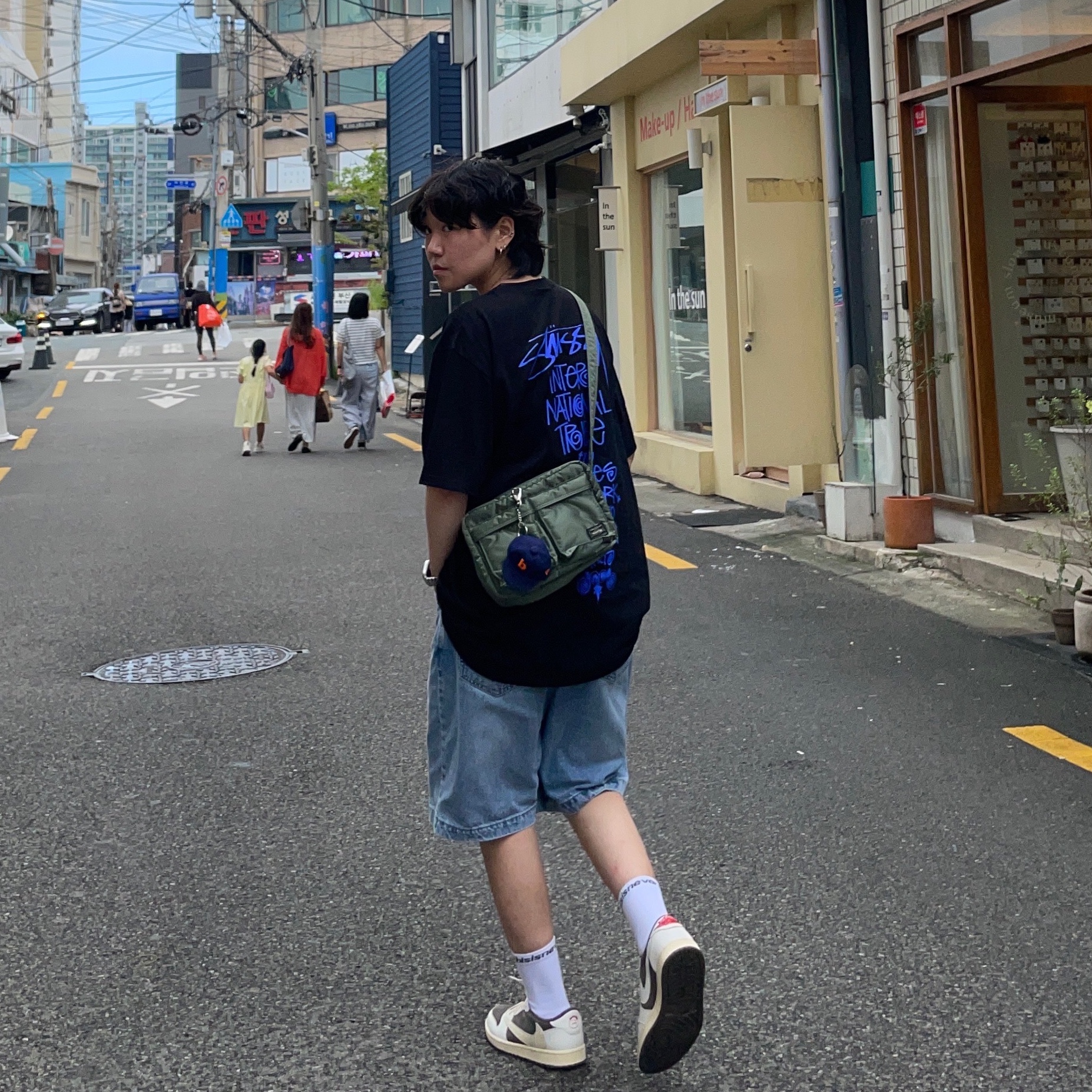 Porter Tanker Shoulder Bag S Sage Green, Supreme Hanes Boxer Briefs Black (4 Pack) 착용 스타일 - 1
