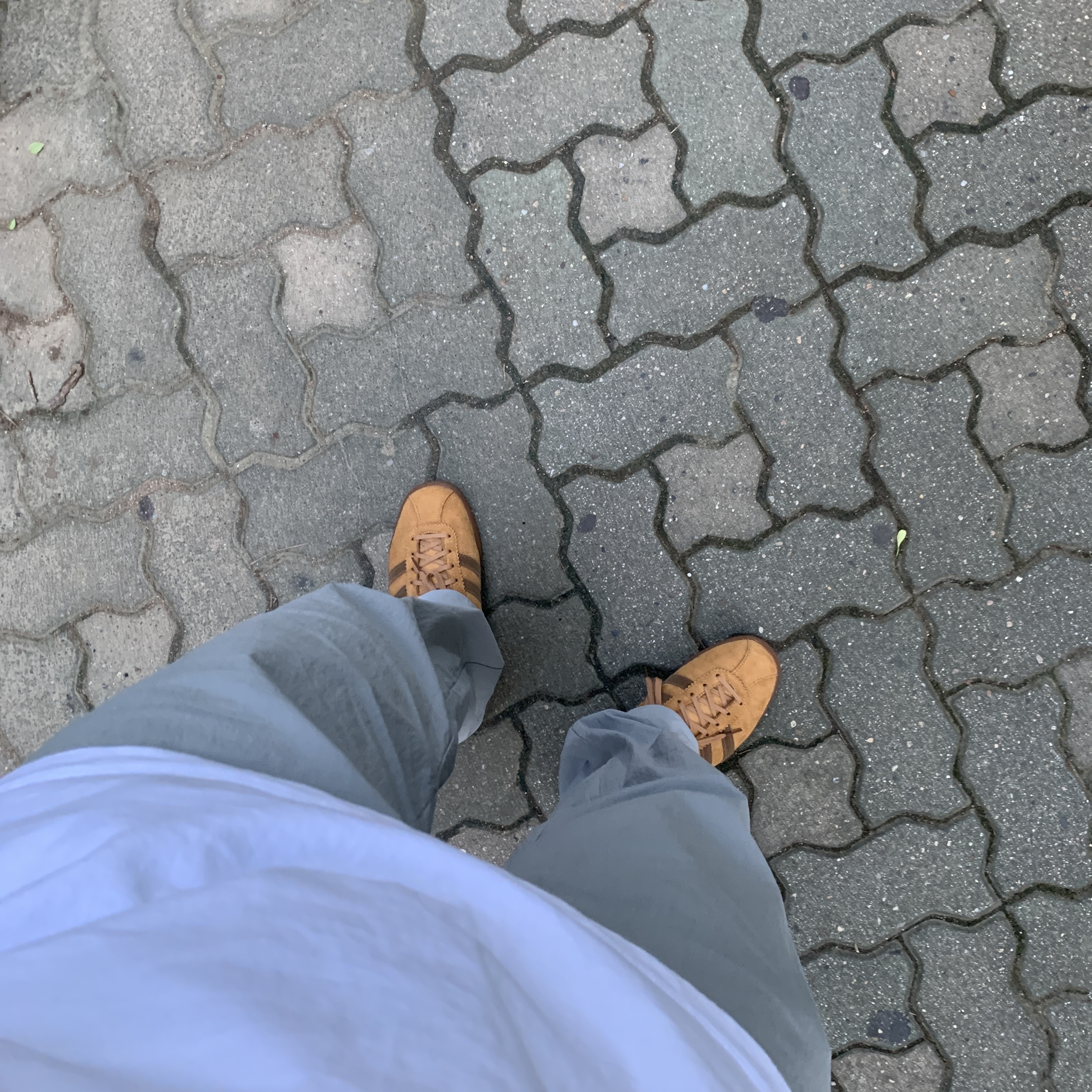 Adidas Tobacco Gruen Mesa Brown Desert 착용 스타일
