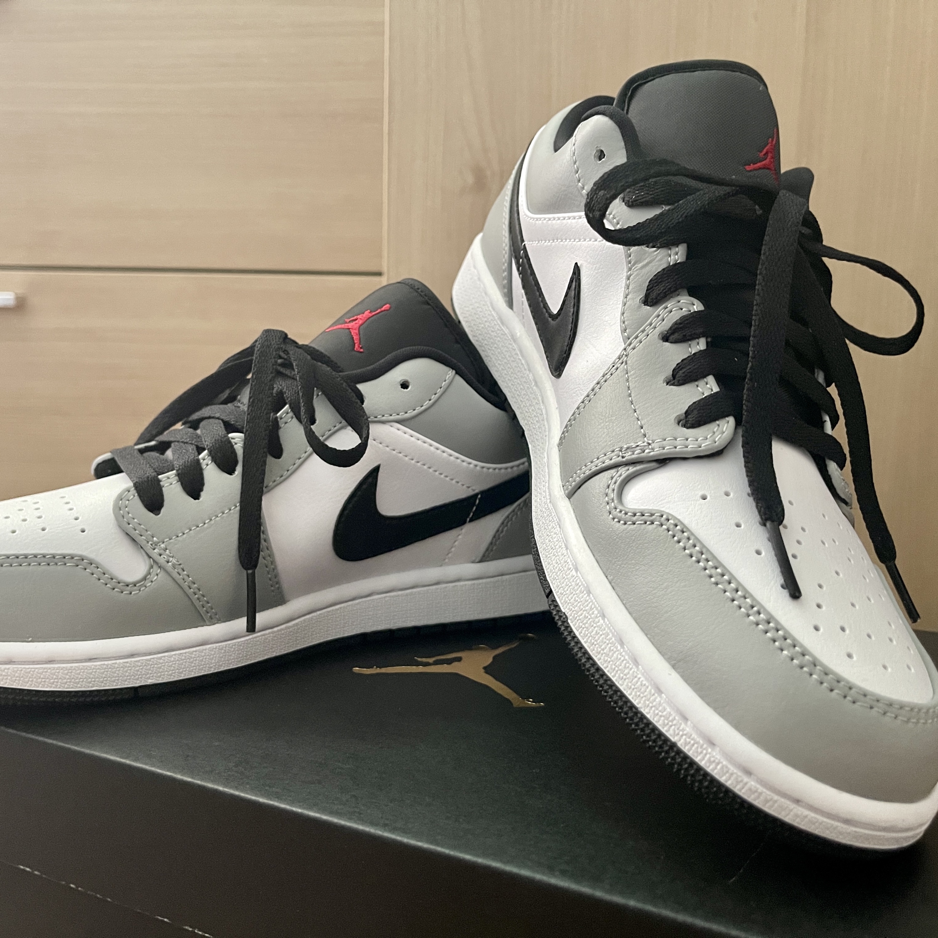 Jordan 1 Low Light Smoke Grey 착용 스타일