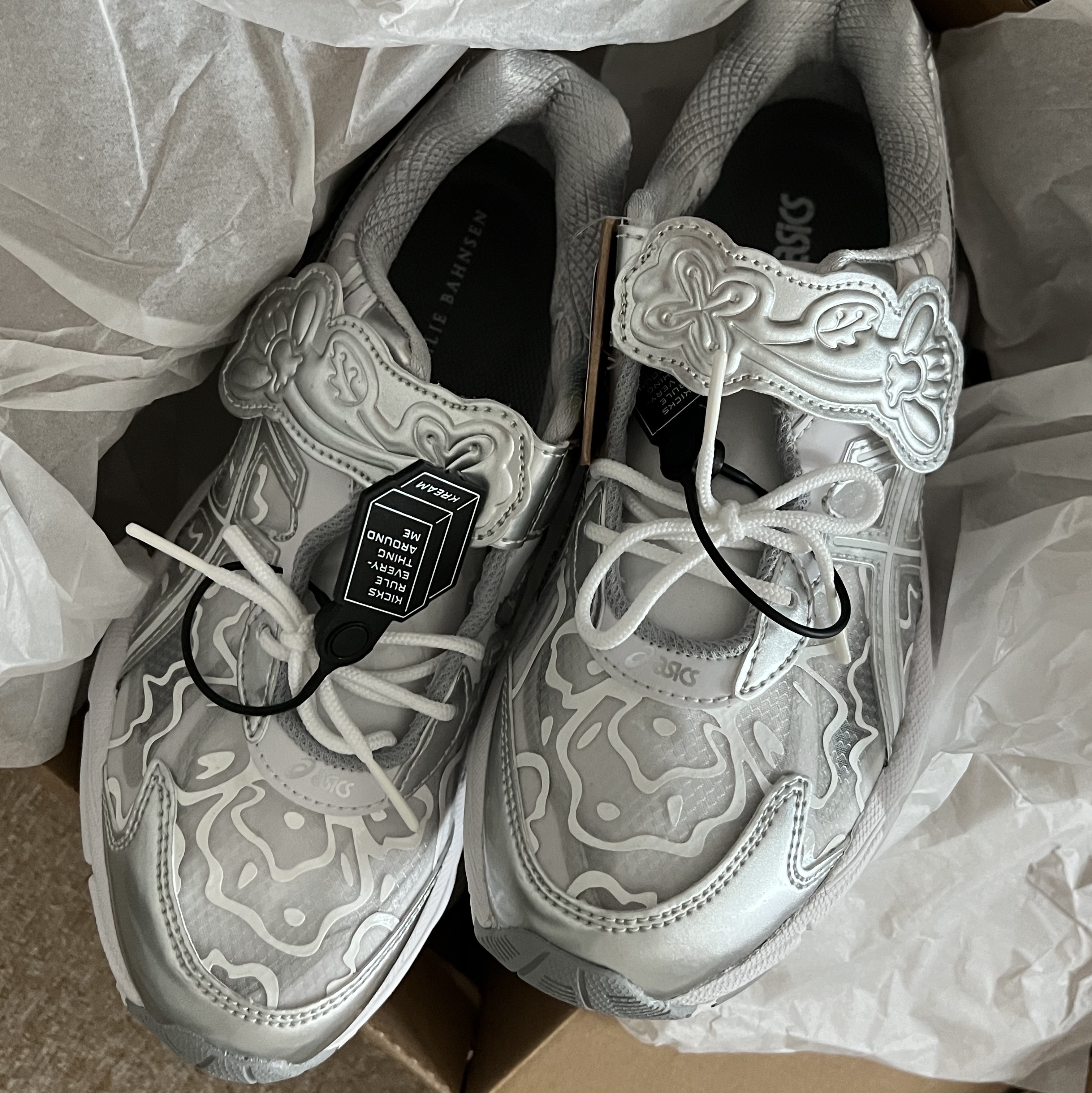 Asics x Cecilie Bahnsen GT-2160 White 착용 스타일 - 2