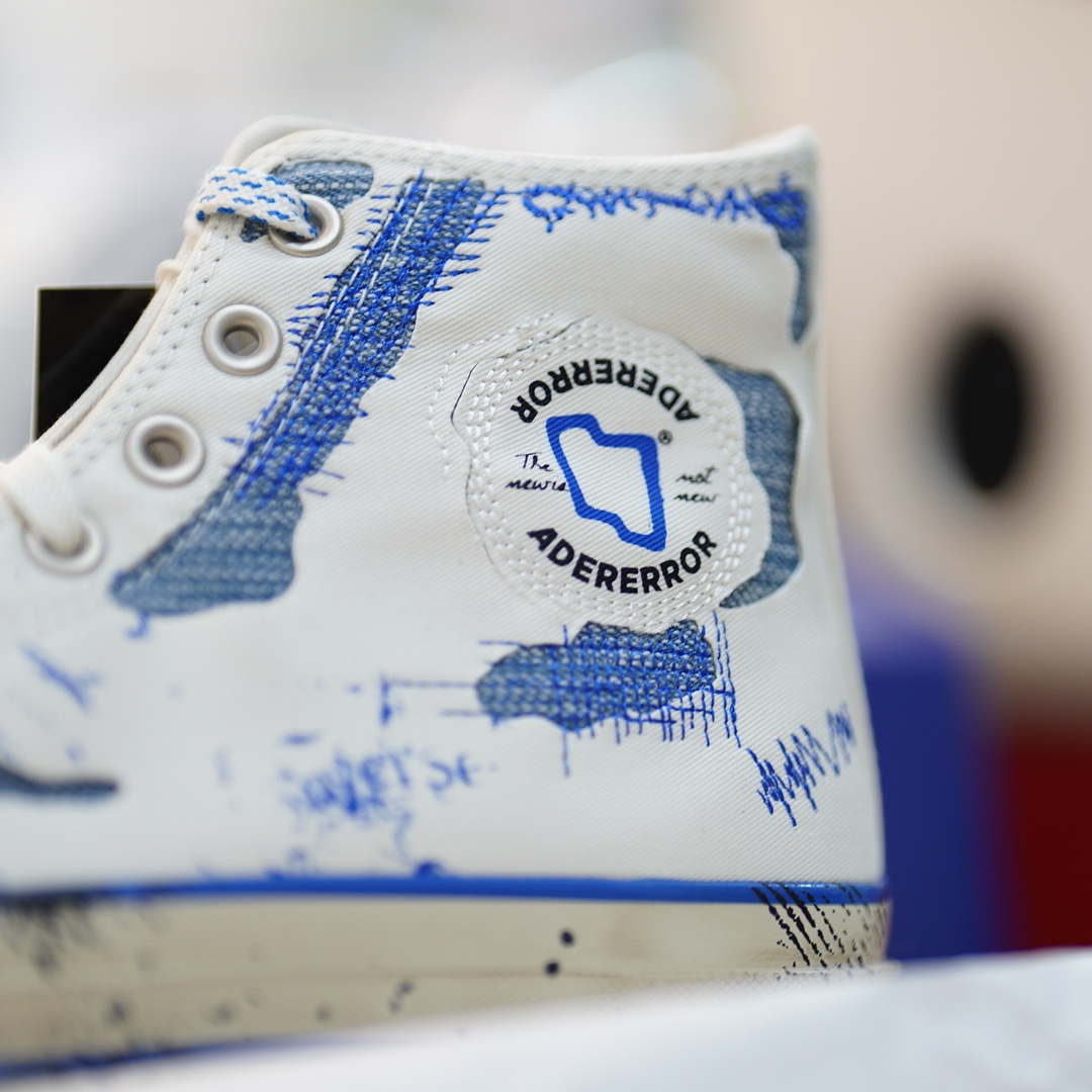 Converse x Ader Error Chuck 70 High White 착용 스타일 - 2