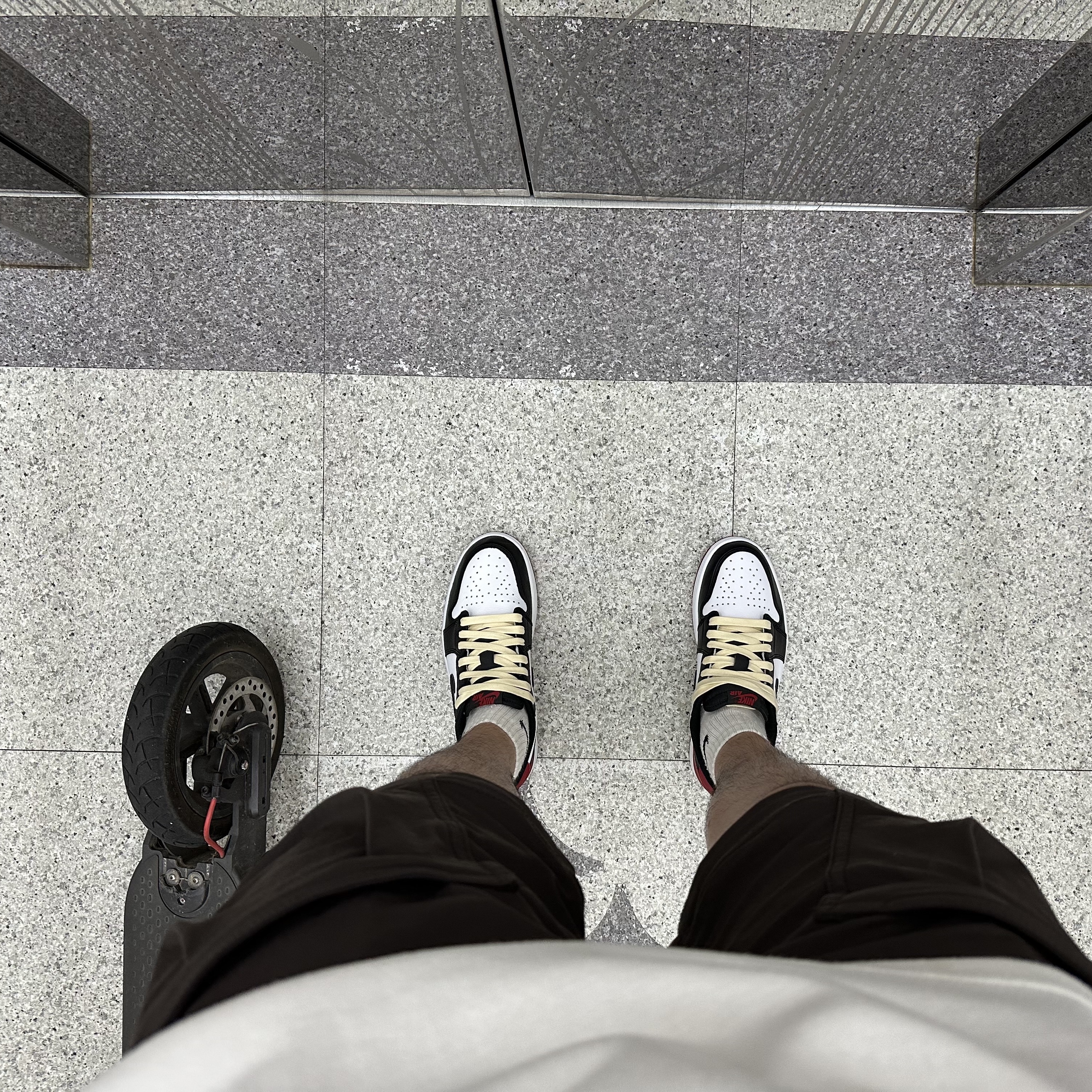Jordan 1 Retro Low OG Black Toe 착용 스타일