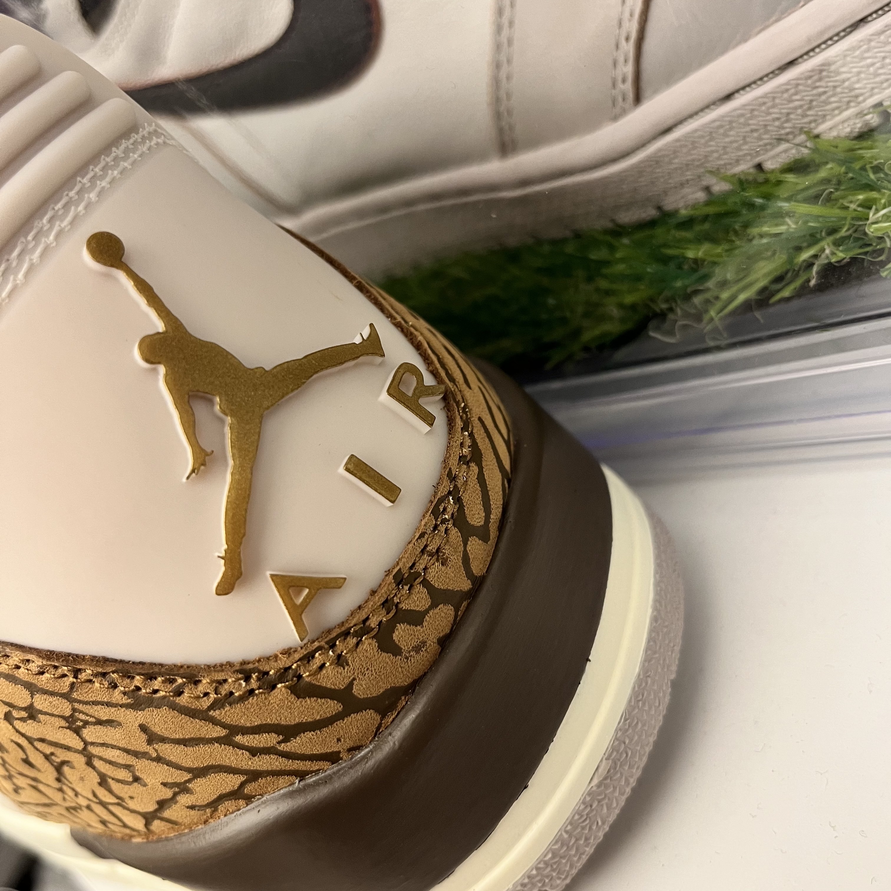 Jordan 3 Retro Orewood Brown 착용 스타일 - 1