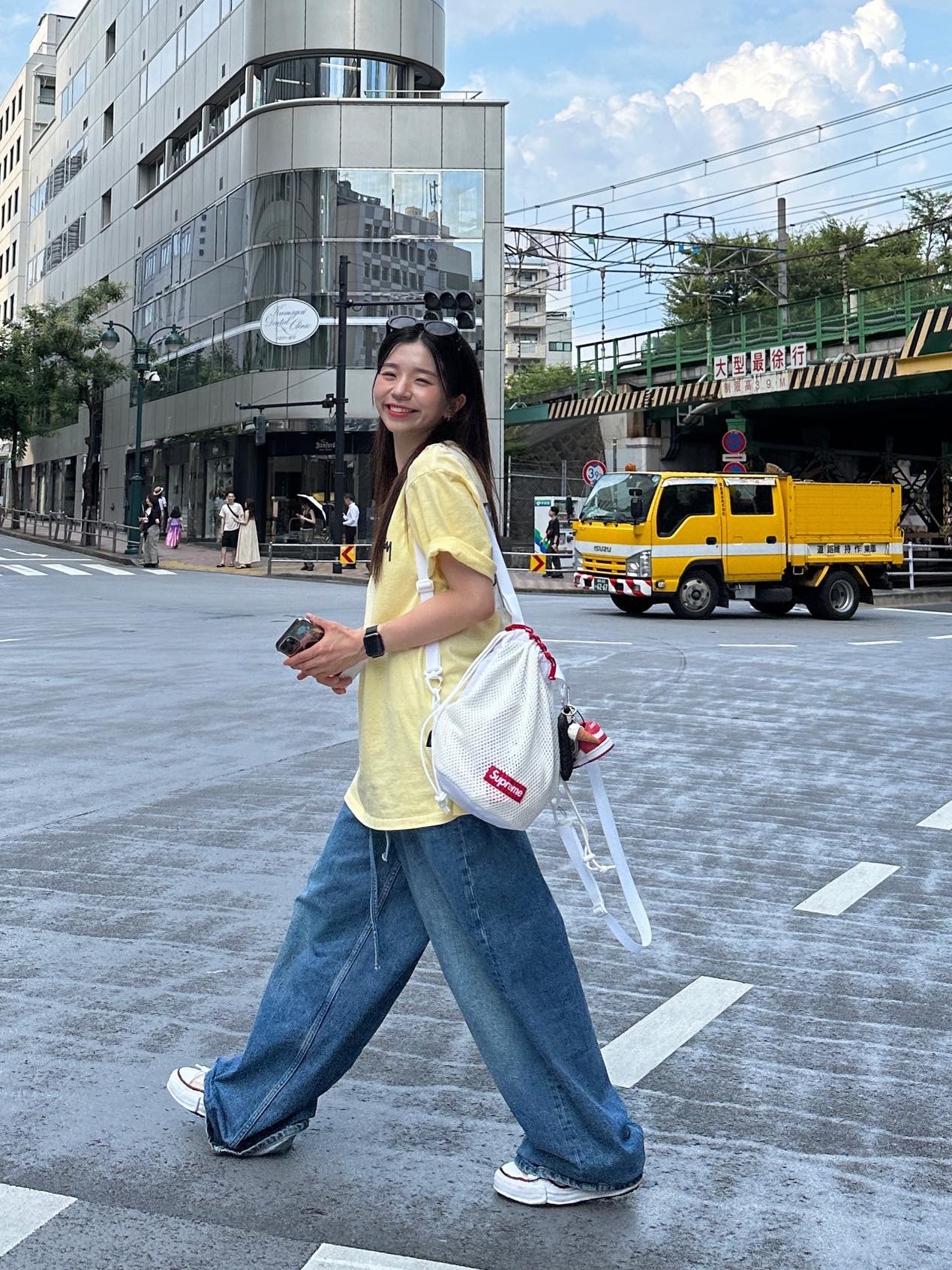 Supreme Mesh Small Backpack White - 23SS, Maison Mihara Yasuhiro Peterson OG Sole Canvas Low-top Sneakers Natural 착용 스타일