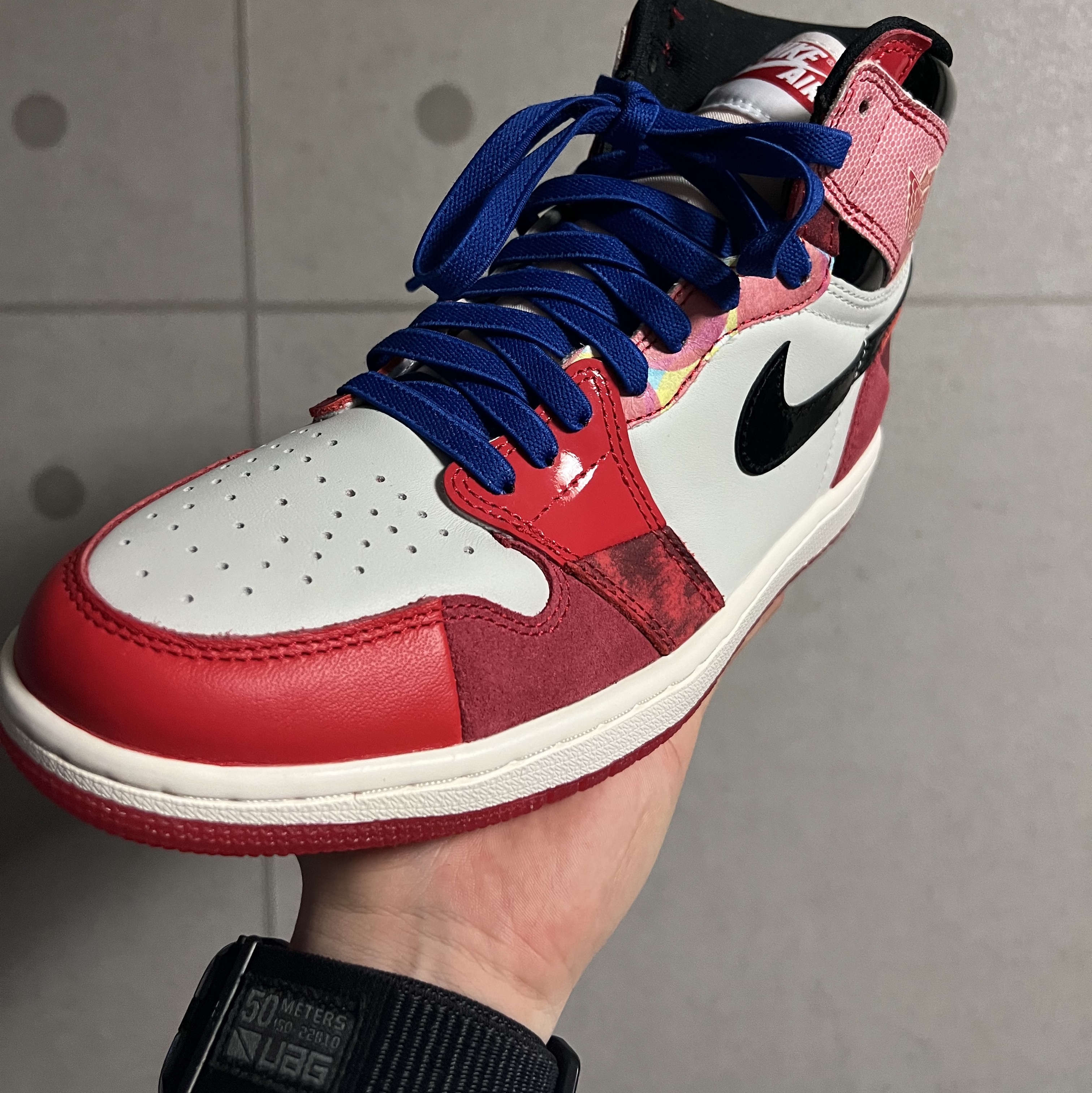 Jordan 1 Retro High Spider-Man Next Chapter 착용 스타일 - 2