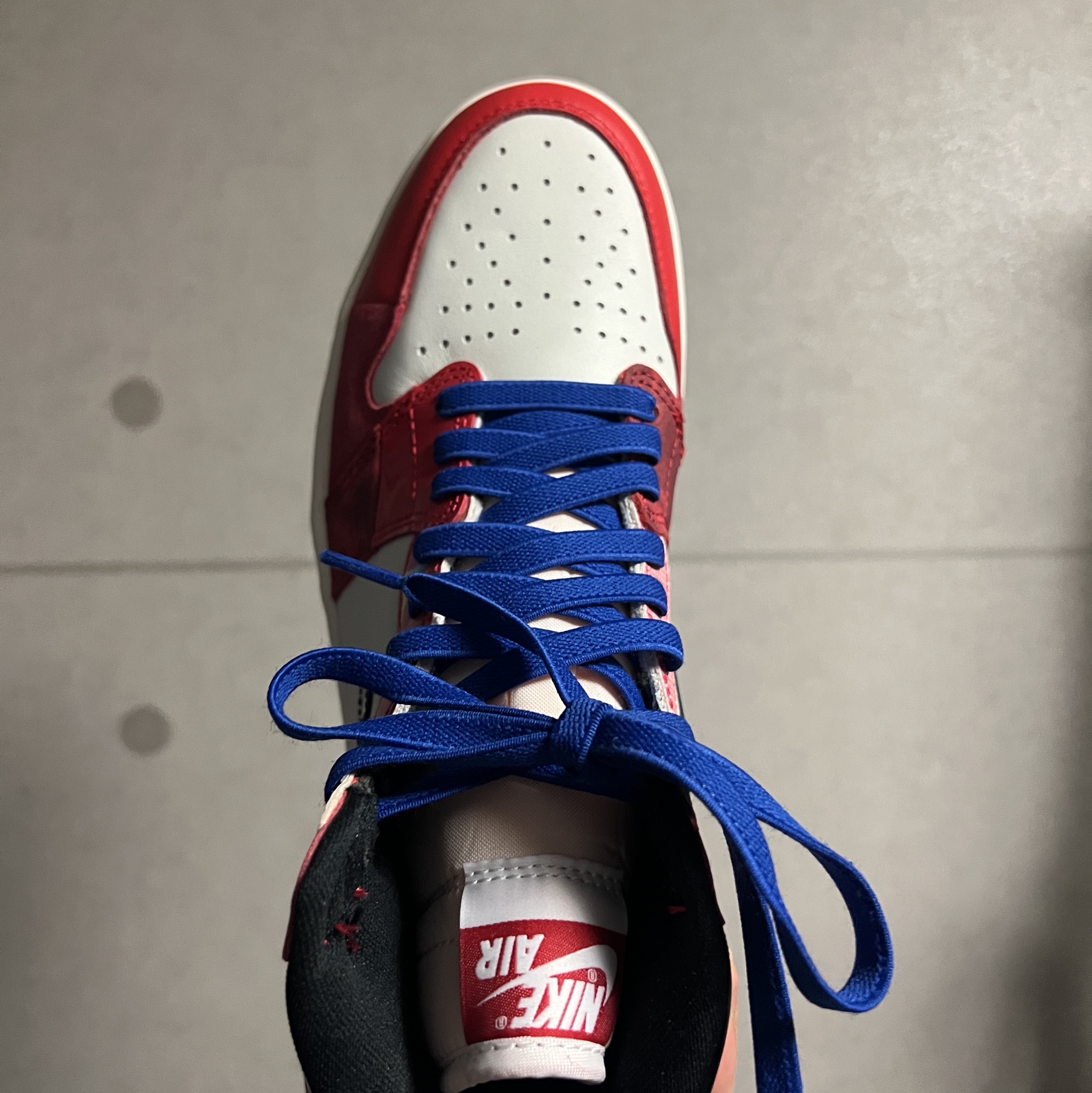 Jordan 1 Retro High Spider-Man Next Chapter 착용 스타일 - 5