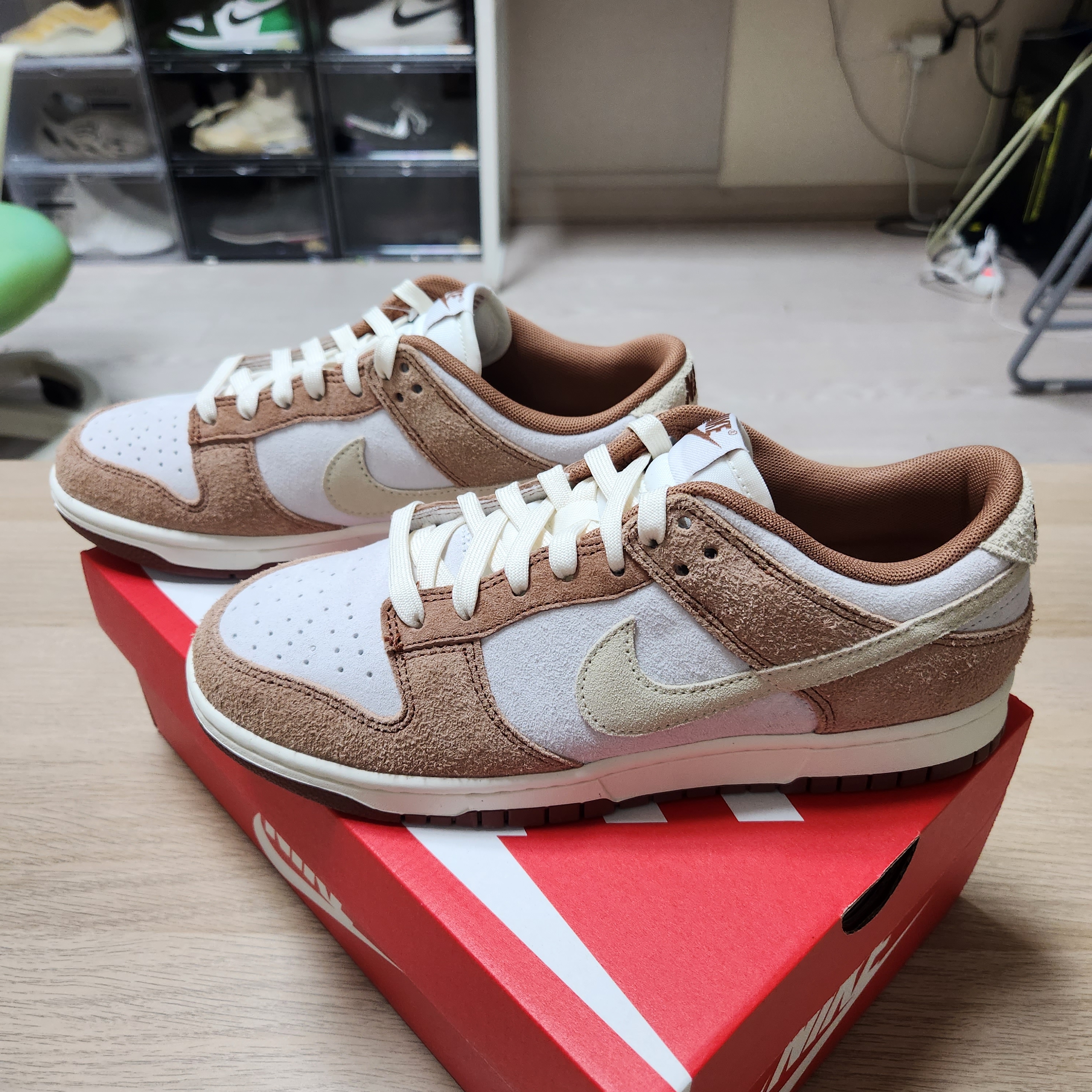 Nike Dunk Low Pro Premium Medium Curry 착용 스타일 - 2