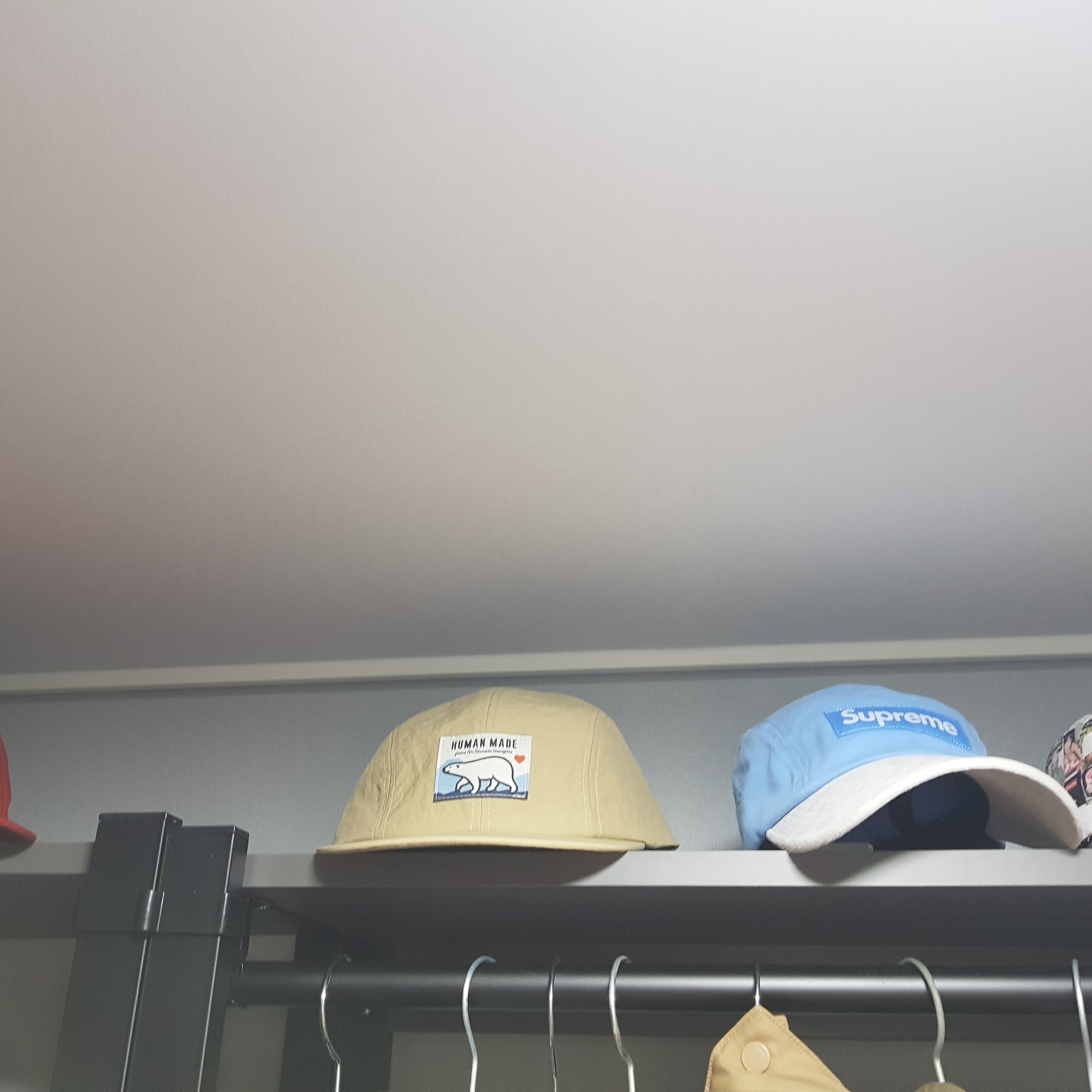 Supreme Suede Visor Camp Cap Light Blue - 23SS, Human Made Camping Cap Beige 착용 스타일