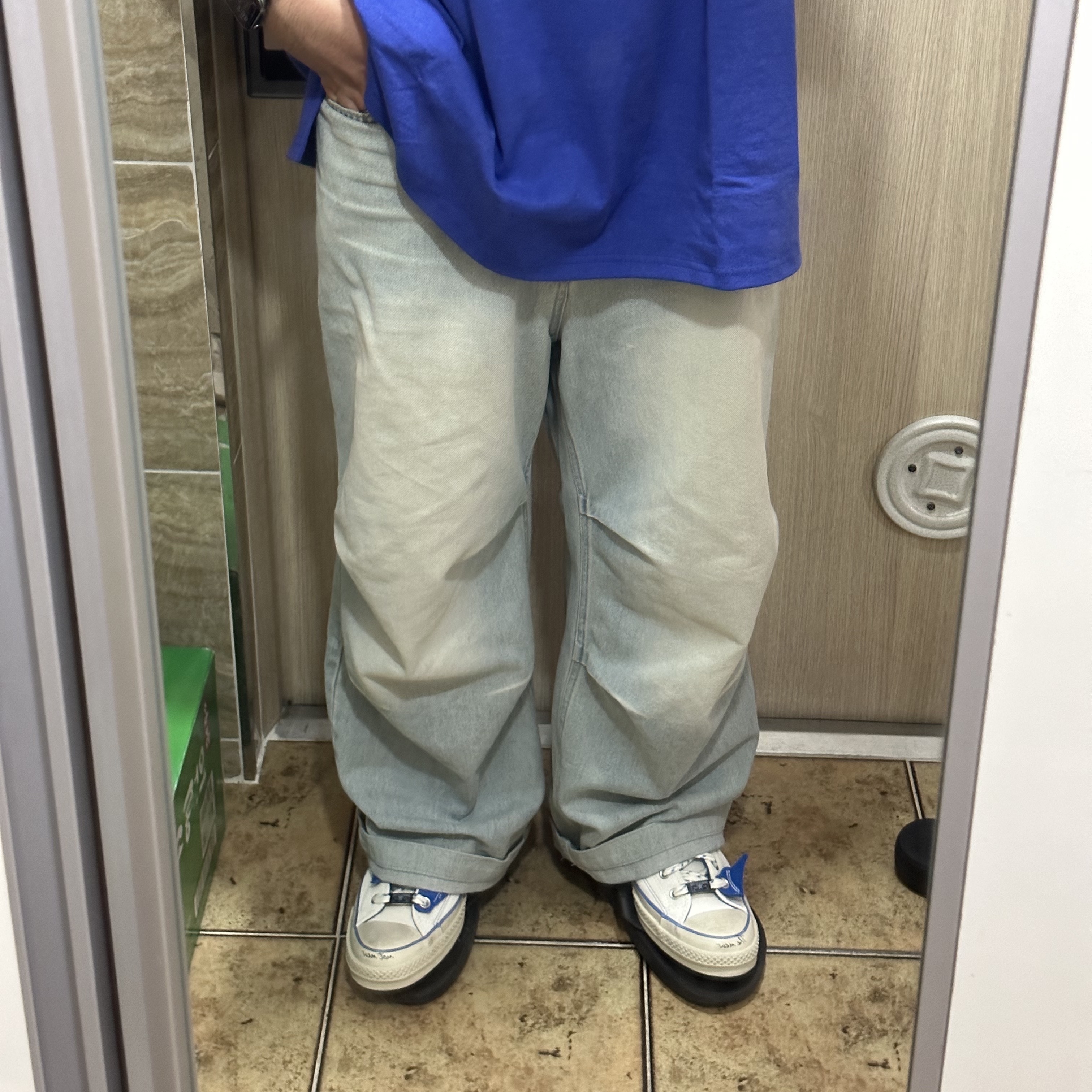 Converse x Ader Error Chuck 70 High White 착용 스타일 - 4