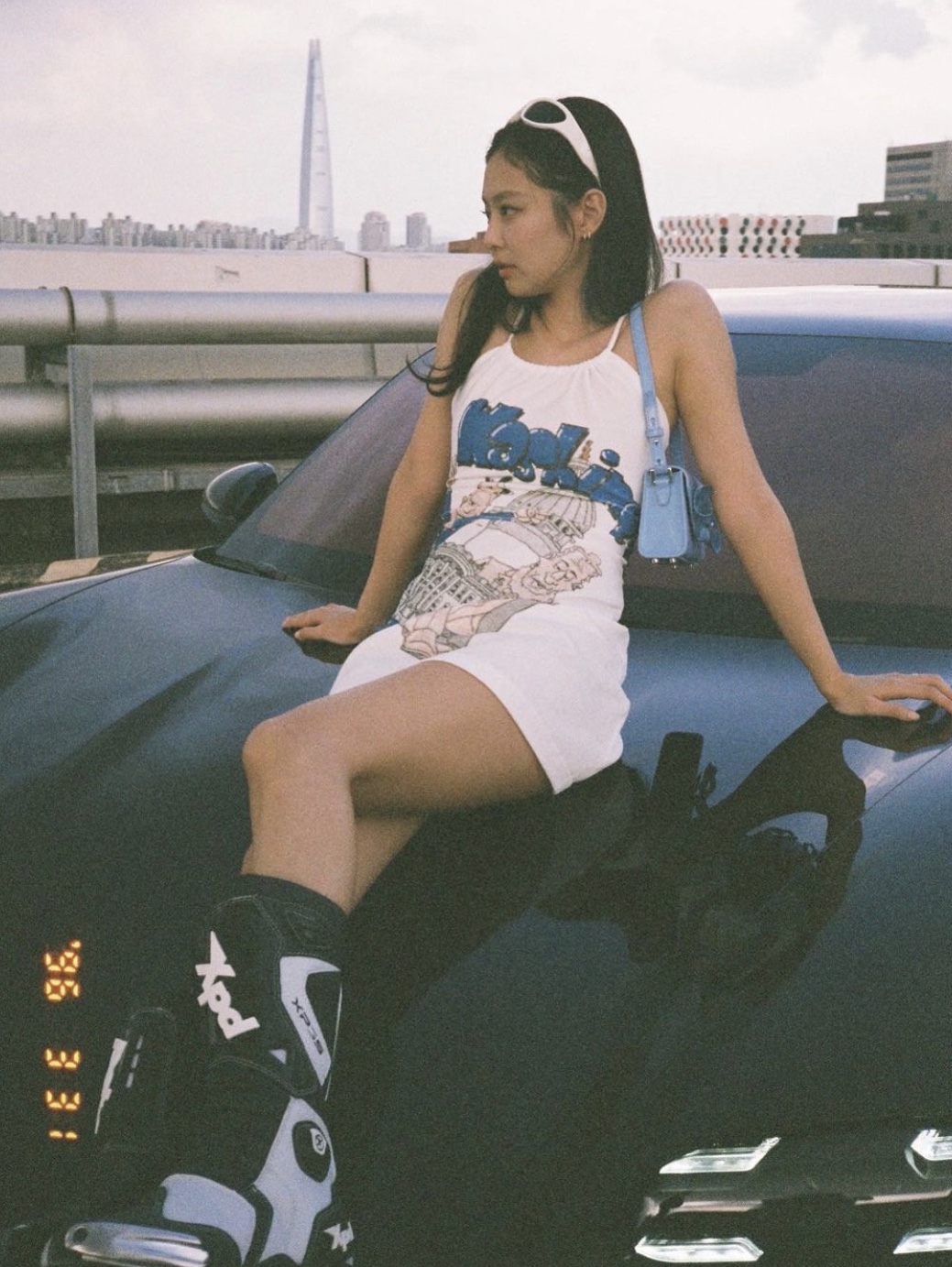 Gentle Monster x Maison Margiela MM003 White Black 착용 스타일