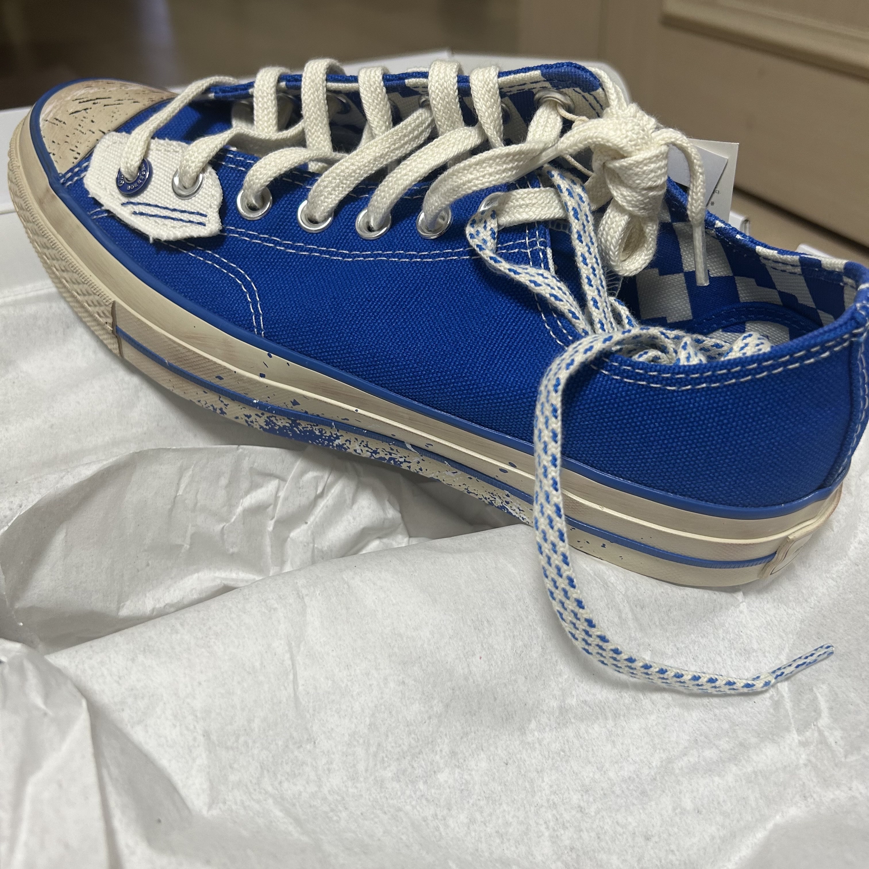 Converse x Ader Error Chuck 70 Ox Imperial Blue 착용 스타일