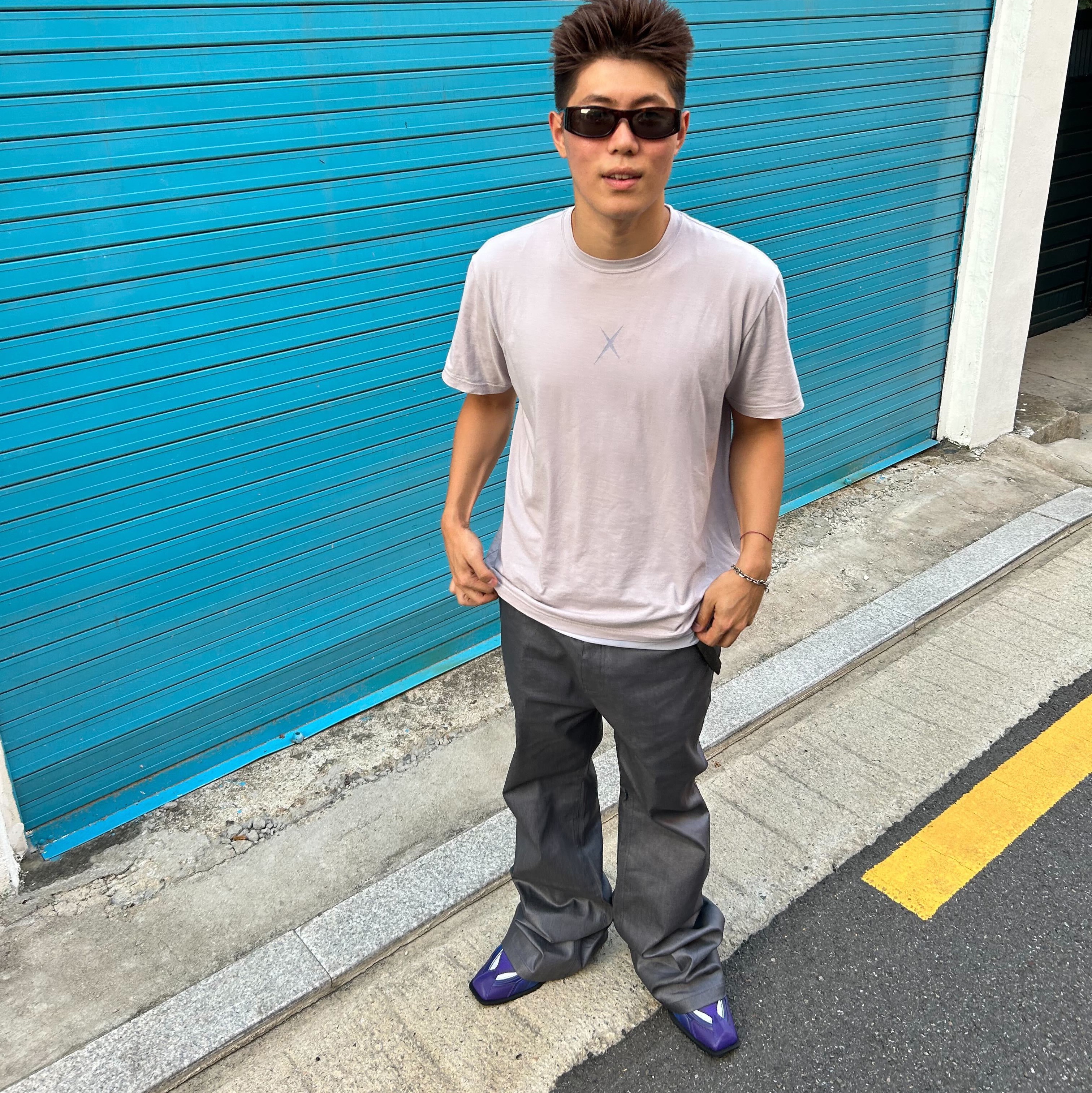 Nike x Martine Rose Shox MR4 Scuba Blue 착용 스타일 - 2