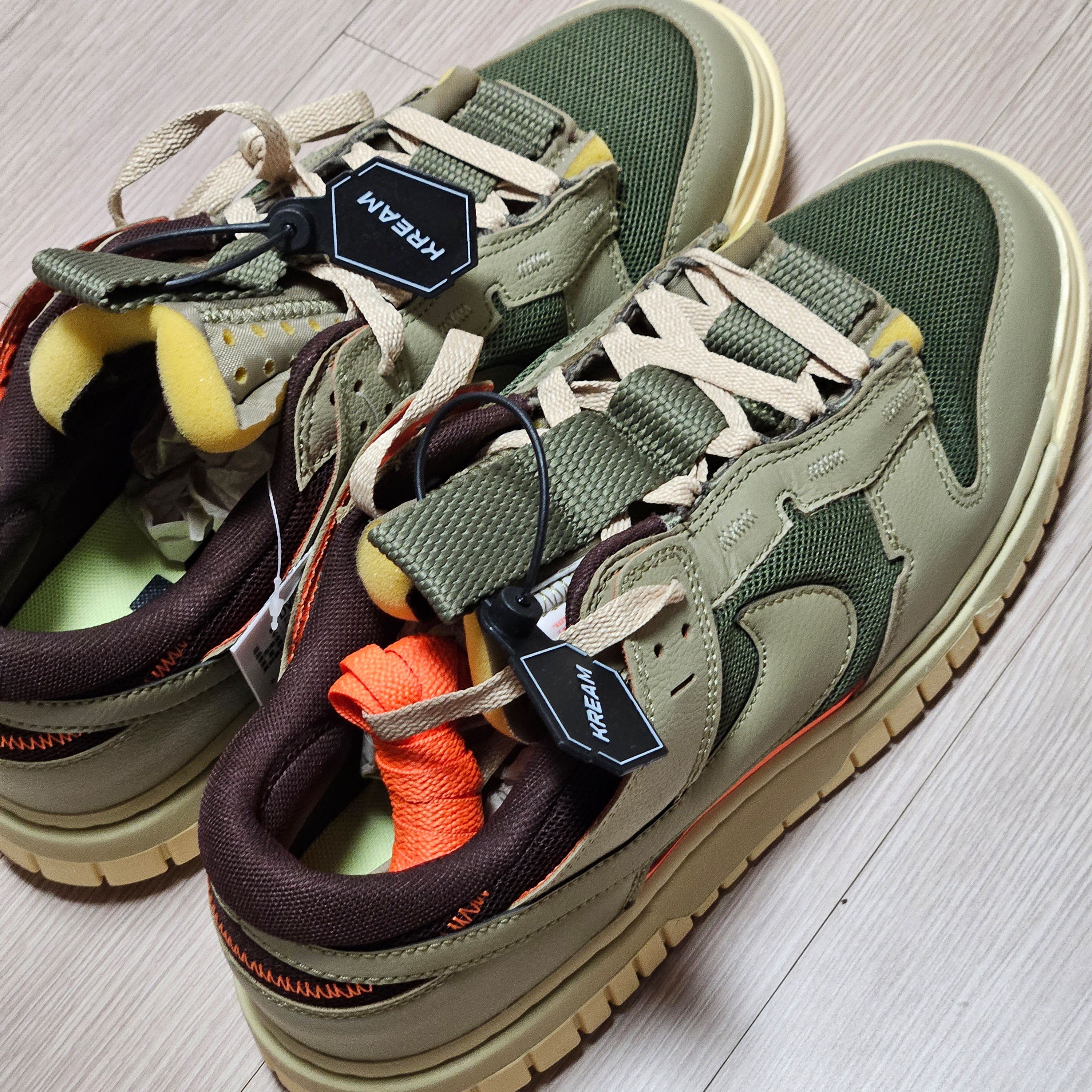 Nike Air Dunk Jumbo Medium Olive 착용 스타일 - 1