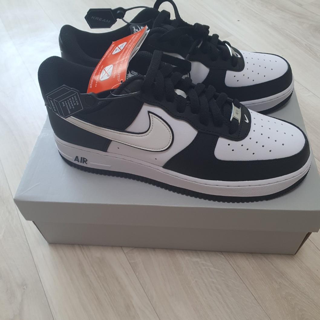 Nike Air Force 1 '07 Black White 착용 스타일 - 3
