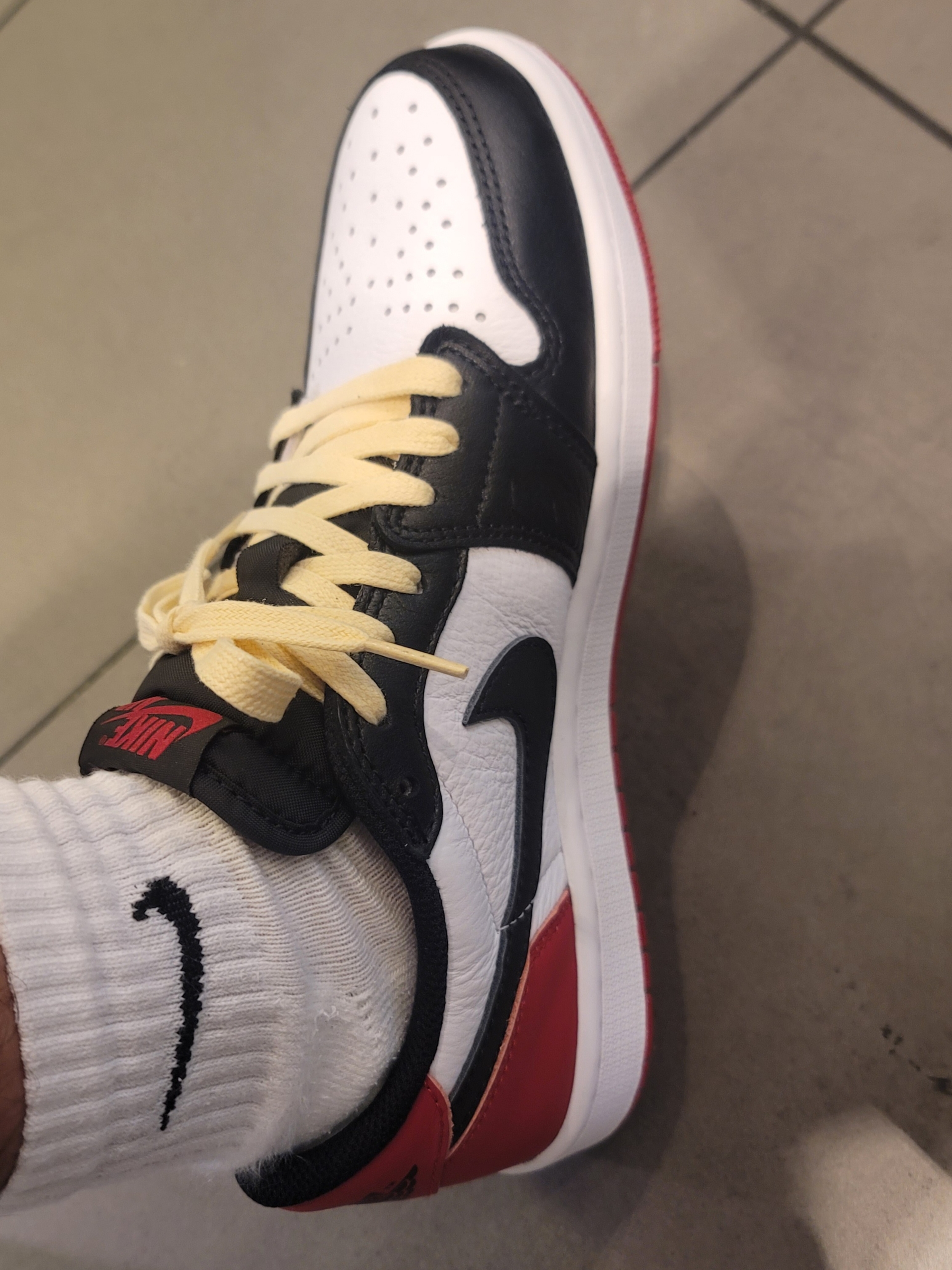 Jordan 1 Retro Low OG Black Toe 착용 스타일
