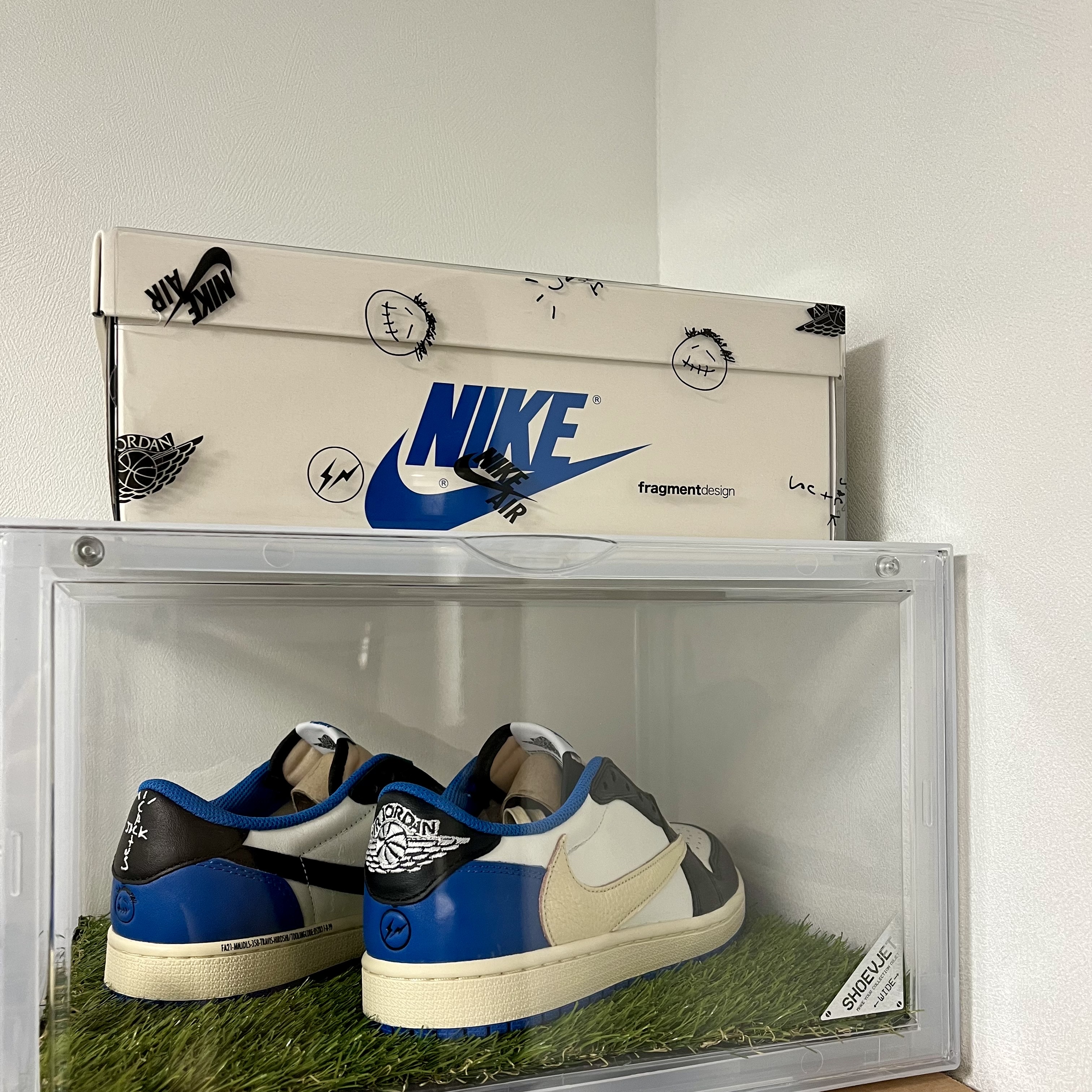 Jordan 1 x Travis Scott x Fragment Retro Low OG SP Military Blue 착용 스타일 - 2