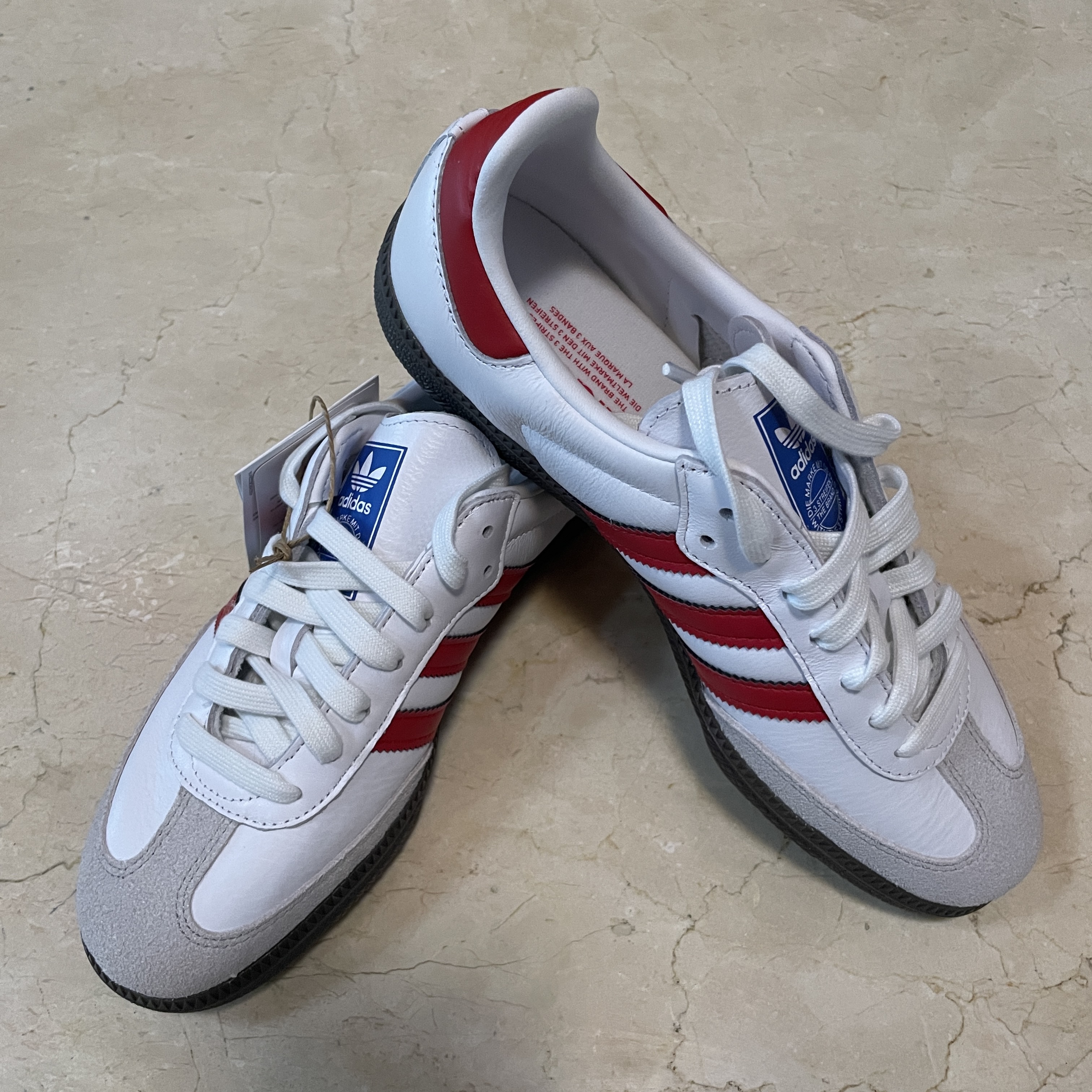 Adidas Samba OG White Better Scarlet 착용 스타일