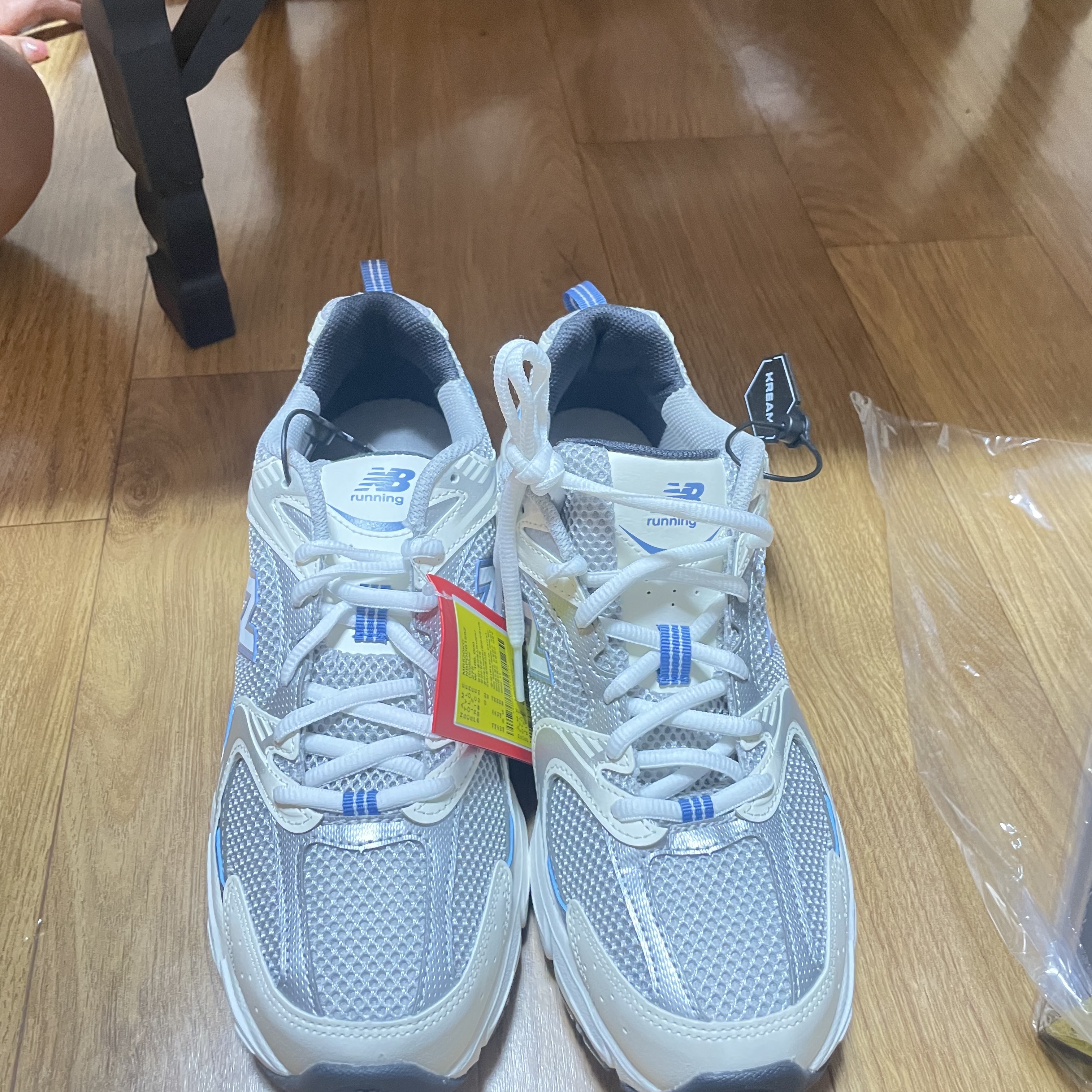 New Balance 530 Steel Blue 착용 스타일