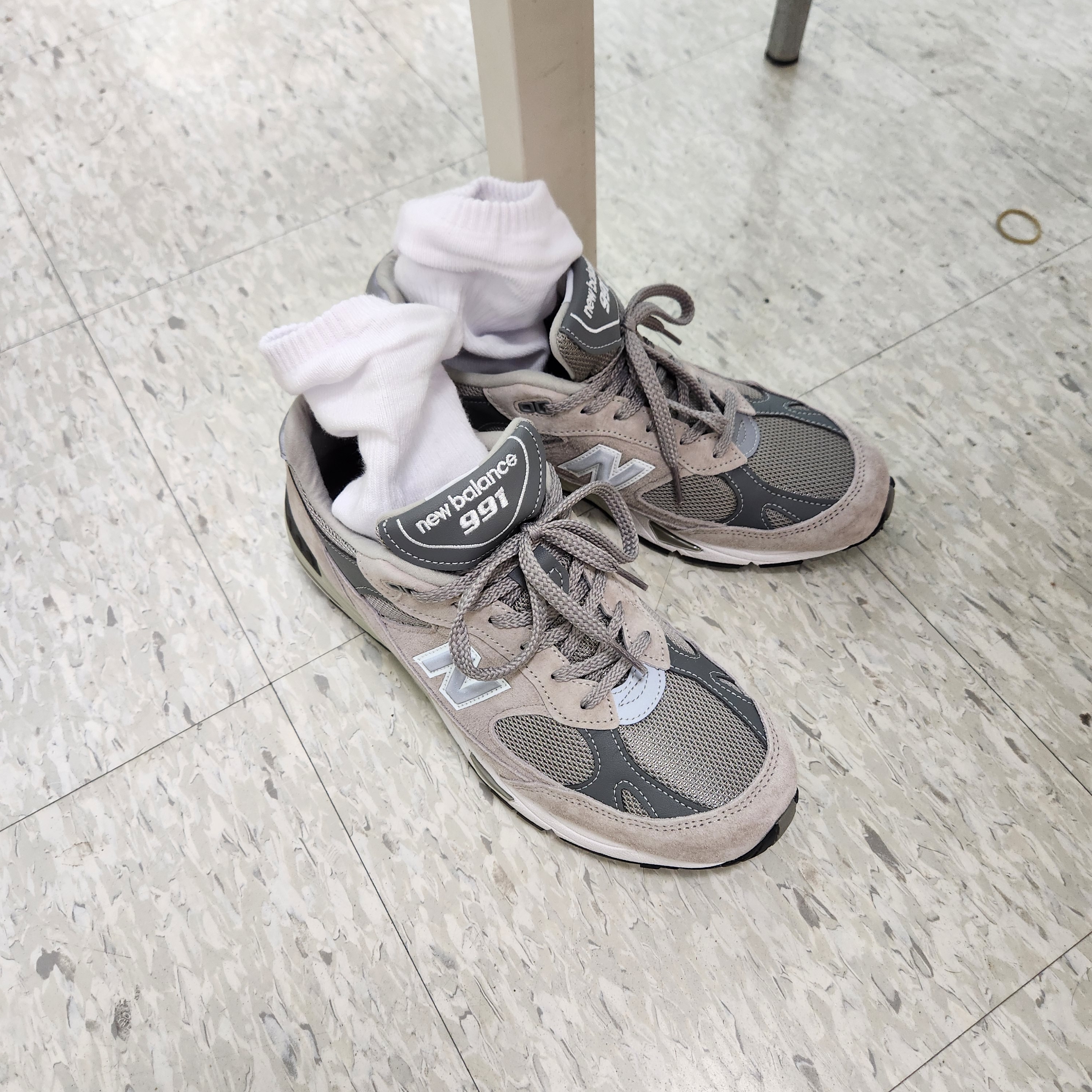 New Balance 991 Made in UK Grey 착용 스타일