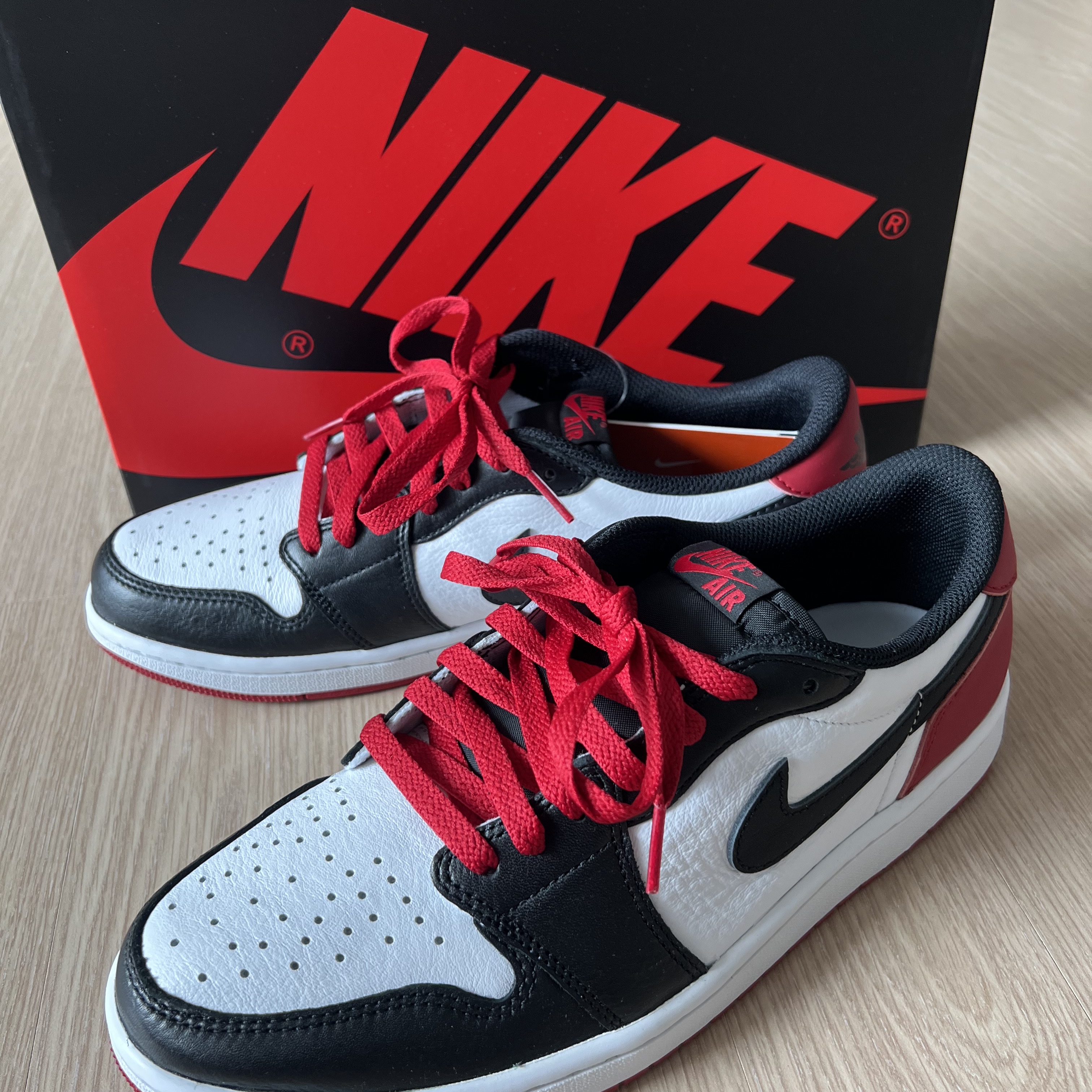 Jordan 1 Retro Low OG Black Toe 착용 스타일 - 1
