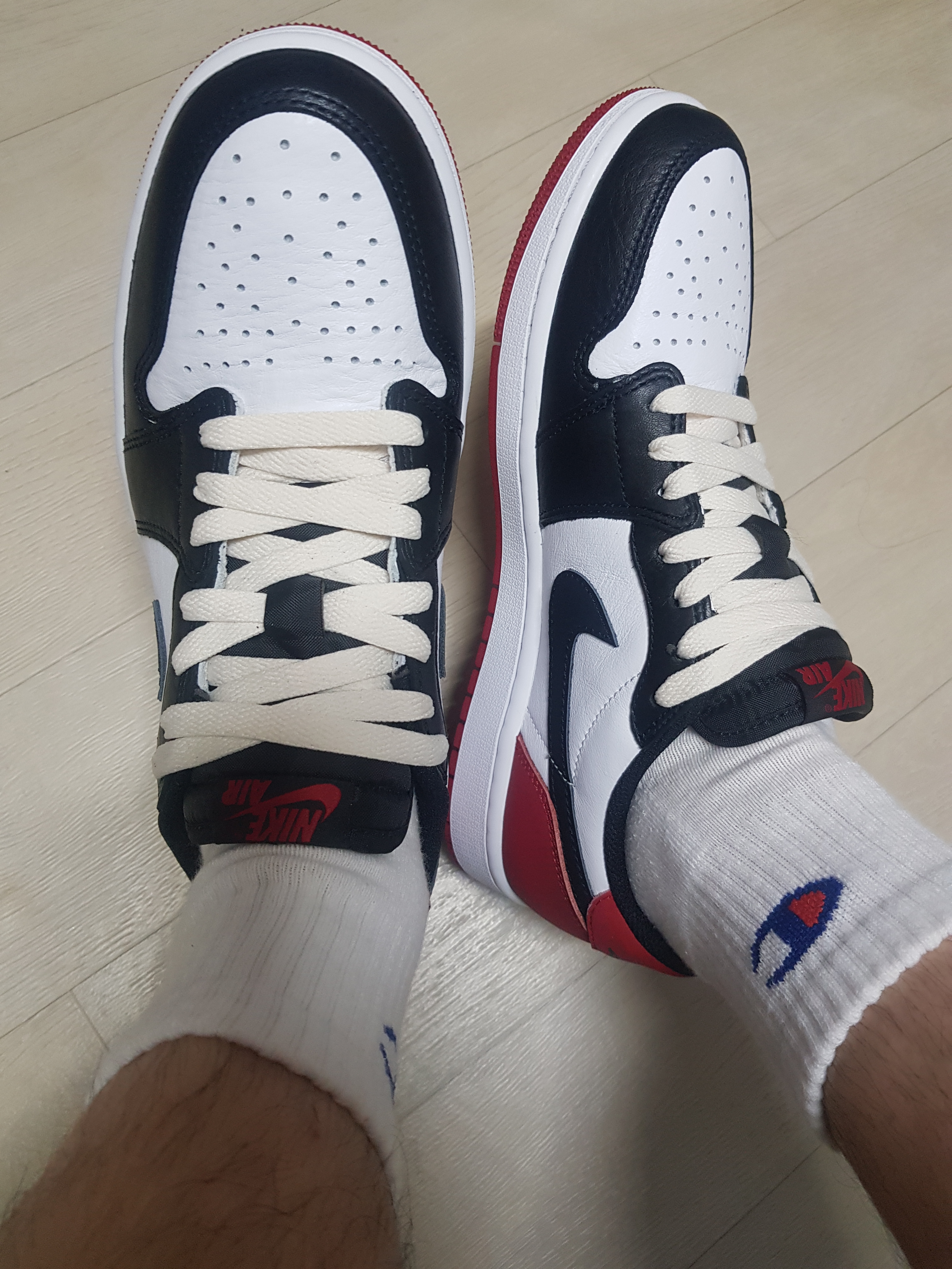 Jordan 1 Retro Low OG Black Toe 착용 스타일