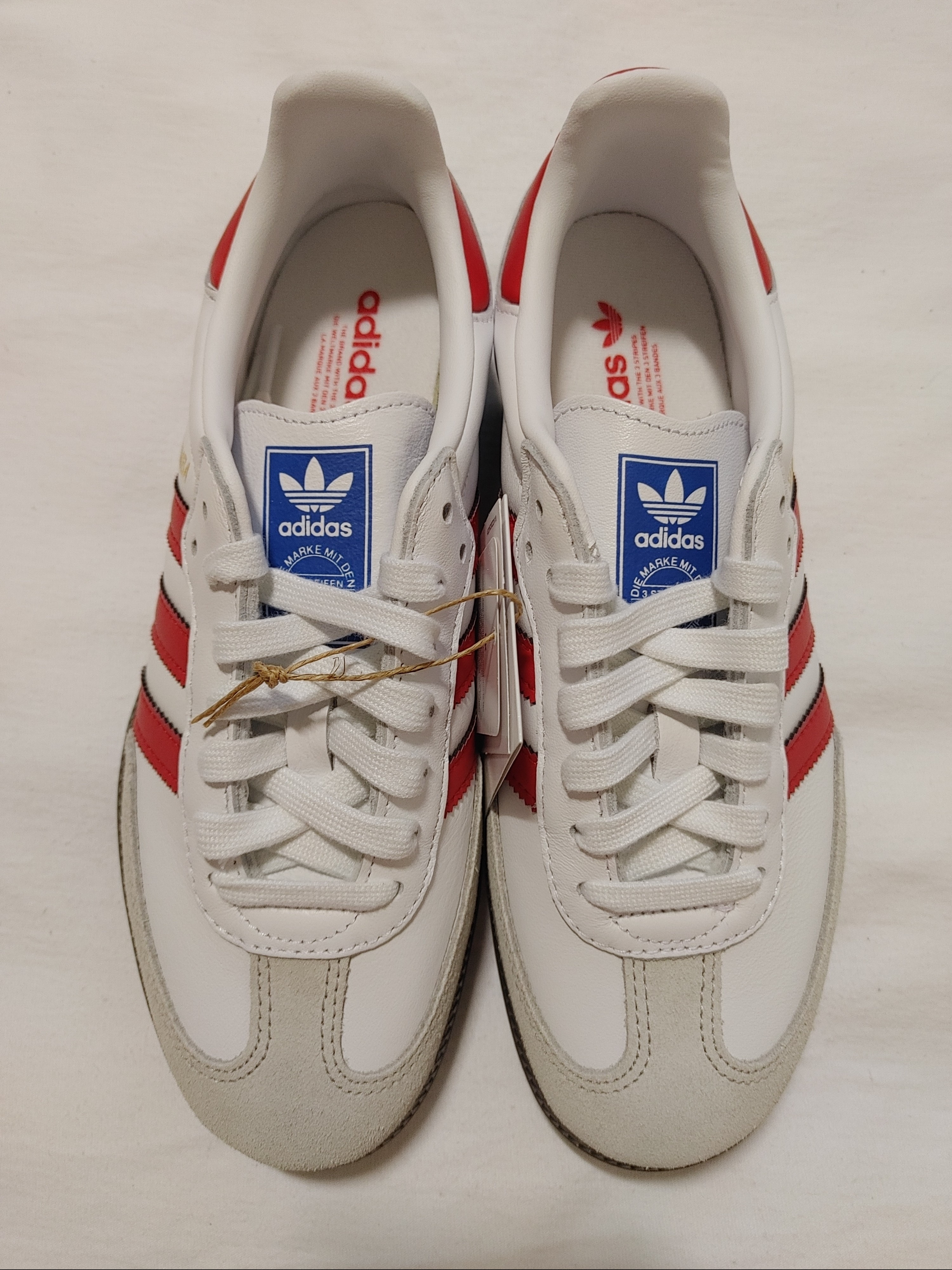 Adidas Samba OG White Better Scarlet 착용 스타일