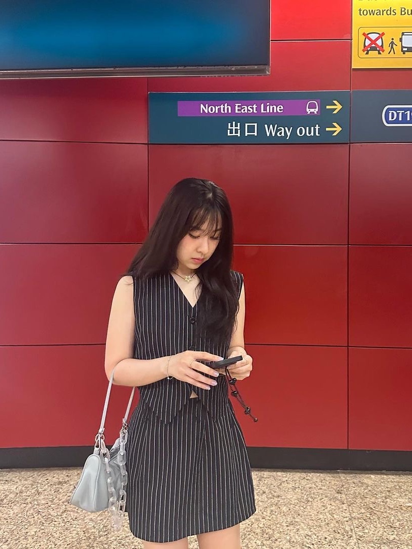 Nieeh Women Envelope Bag Light Gray 착용 스타일