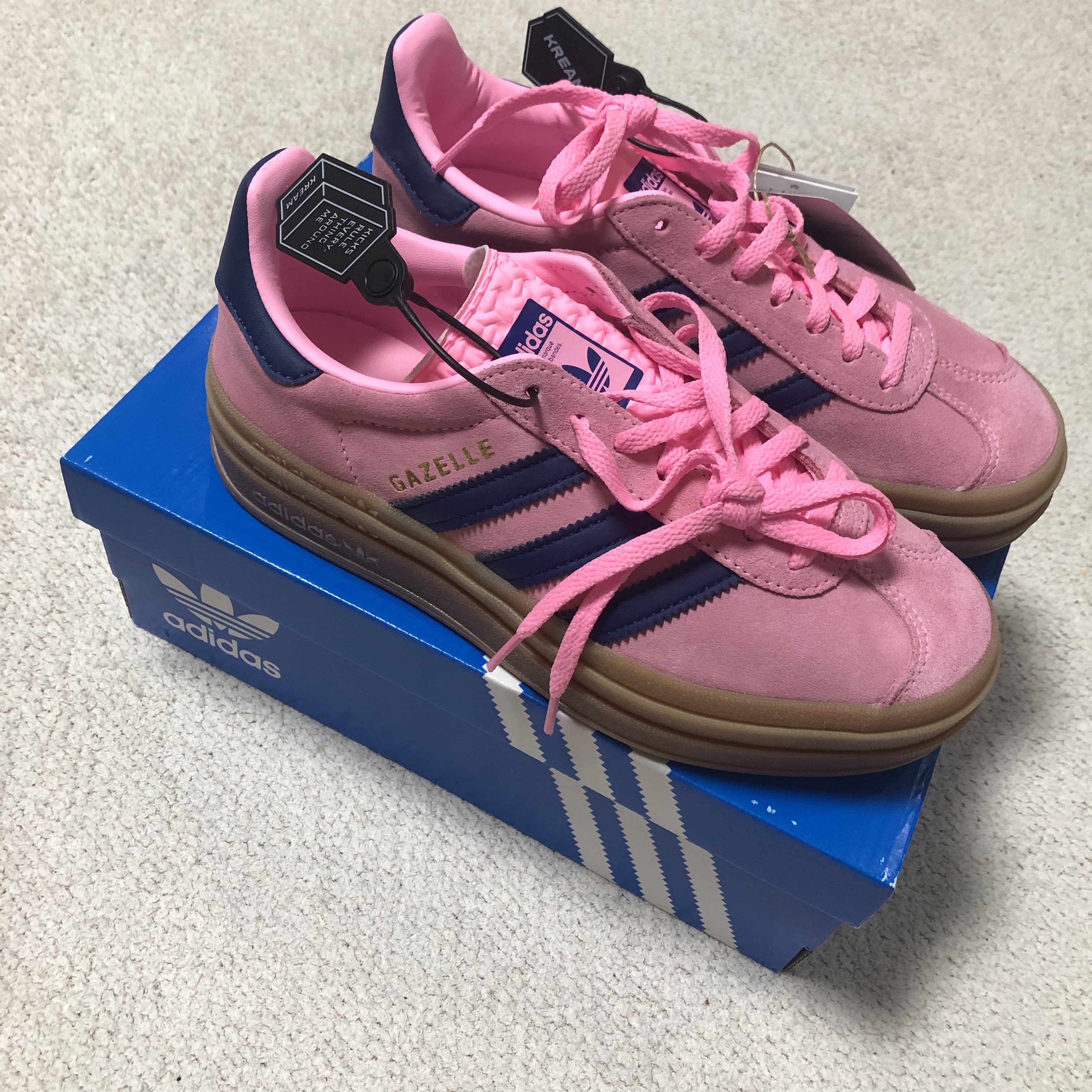 (W) Adidas Gazelle Bold Pink Glow Victory Blue 착용 스타일