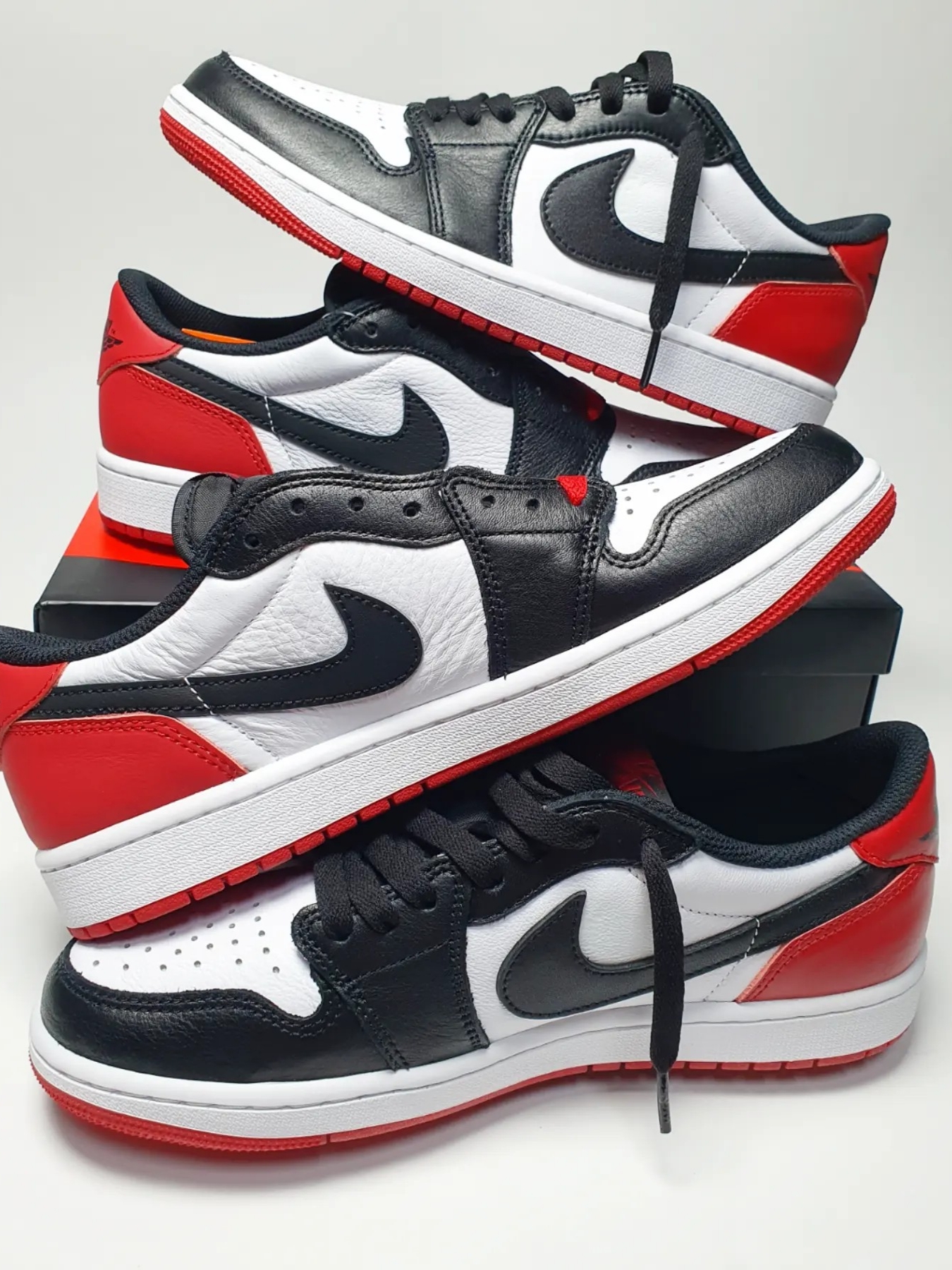 Jordan 1 Retro Low OG Black Toe 착용 스타일 - 1