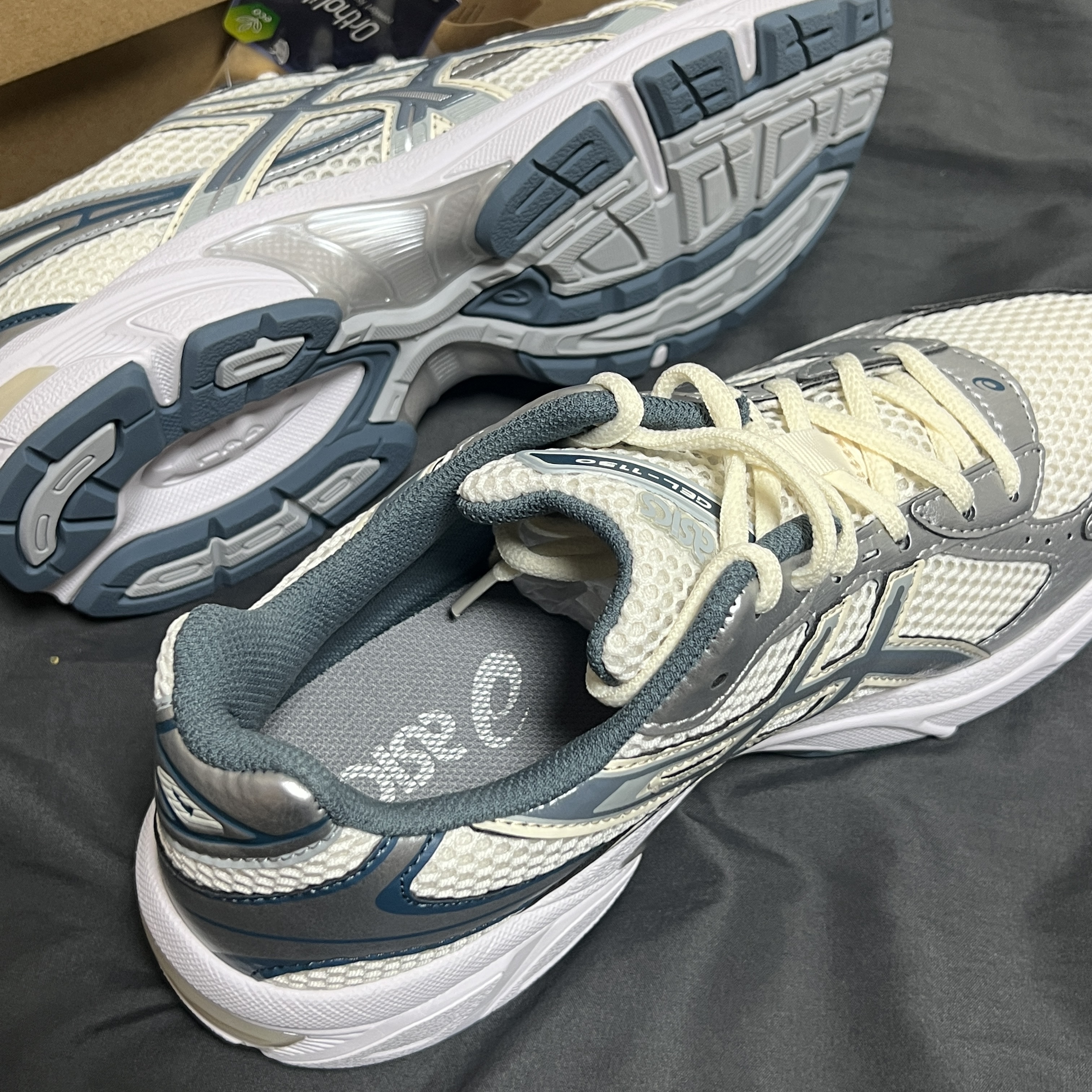 Asics Gel-1130 Cream Ironclad 착용 스타일 - 5