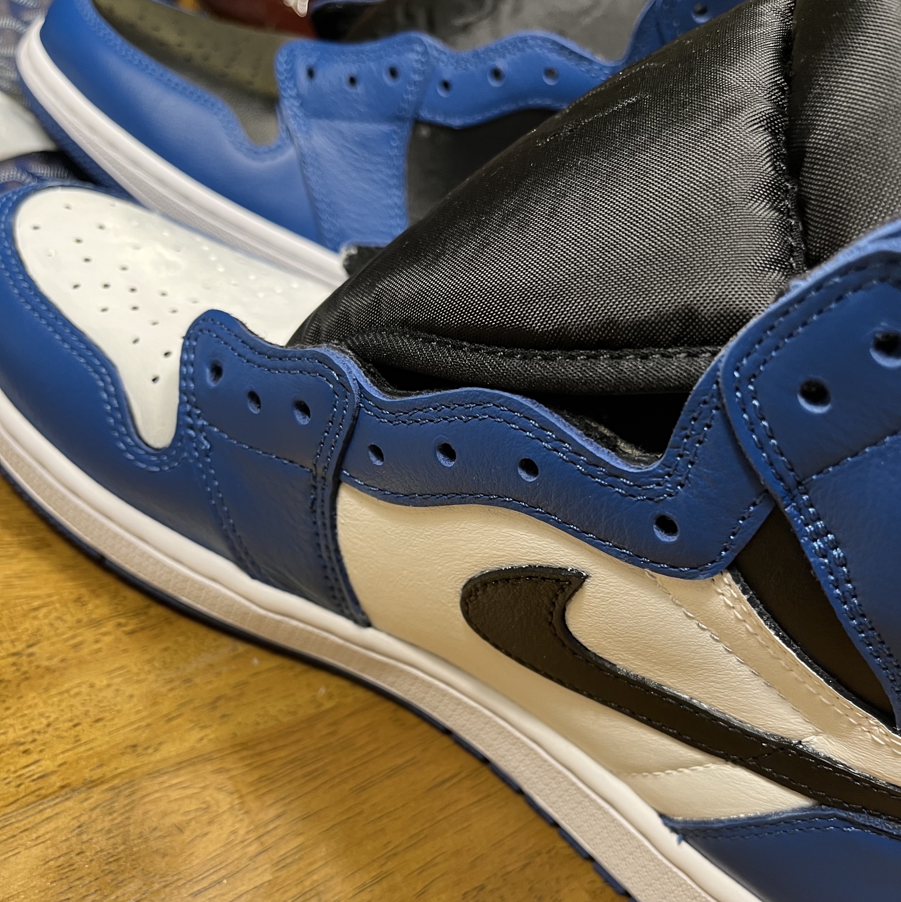 Jordan 1 Retro High OG Dark Marina Blue, Jordan 1 Retro High Game Royal 착용 스타일