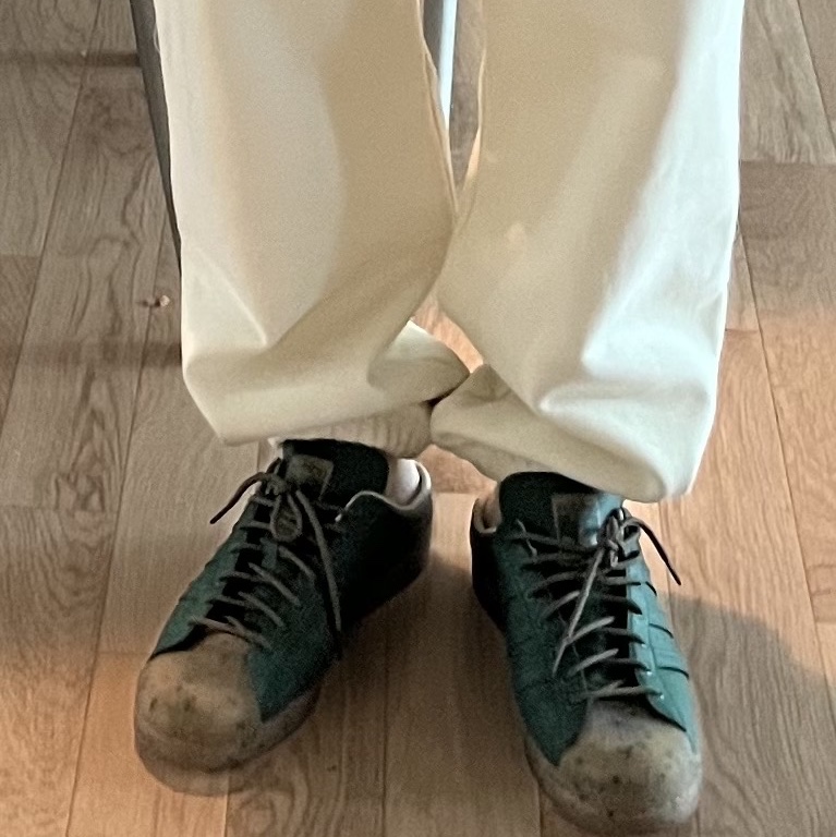 Stussy 8 Ball Embroidered Pants putty 착용 스타일 - 1