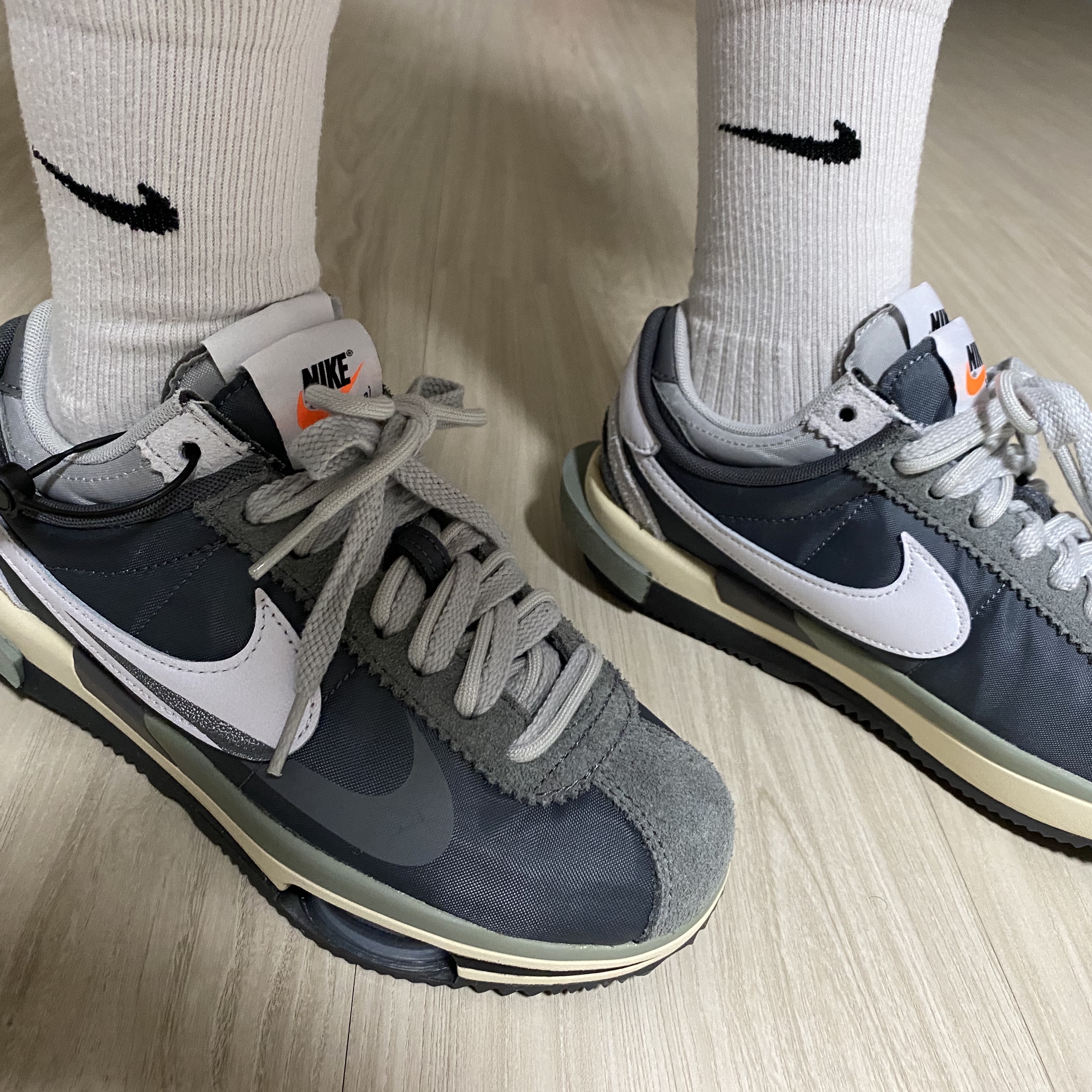 Nike x Sacai Zoom Cortez SP Iron Grey 착용 스타일