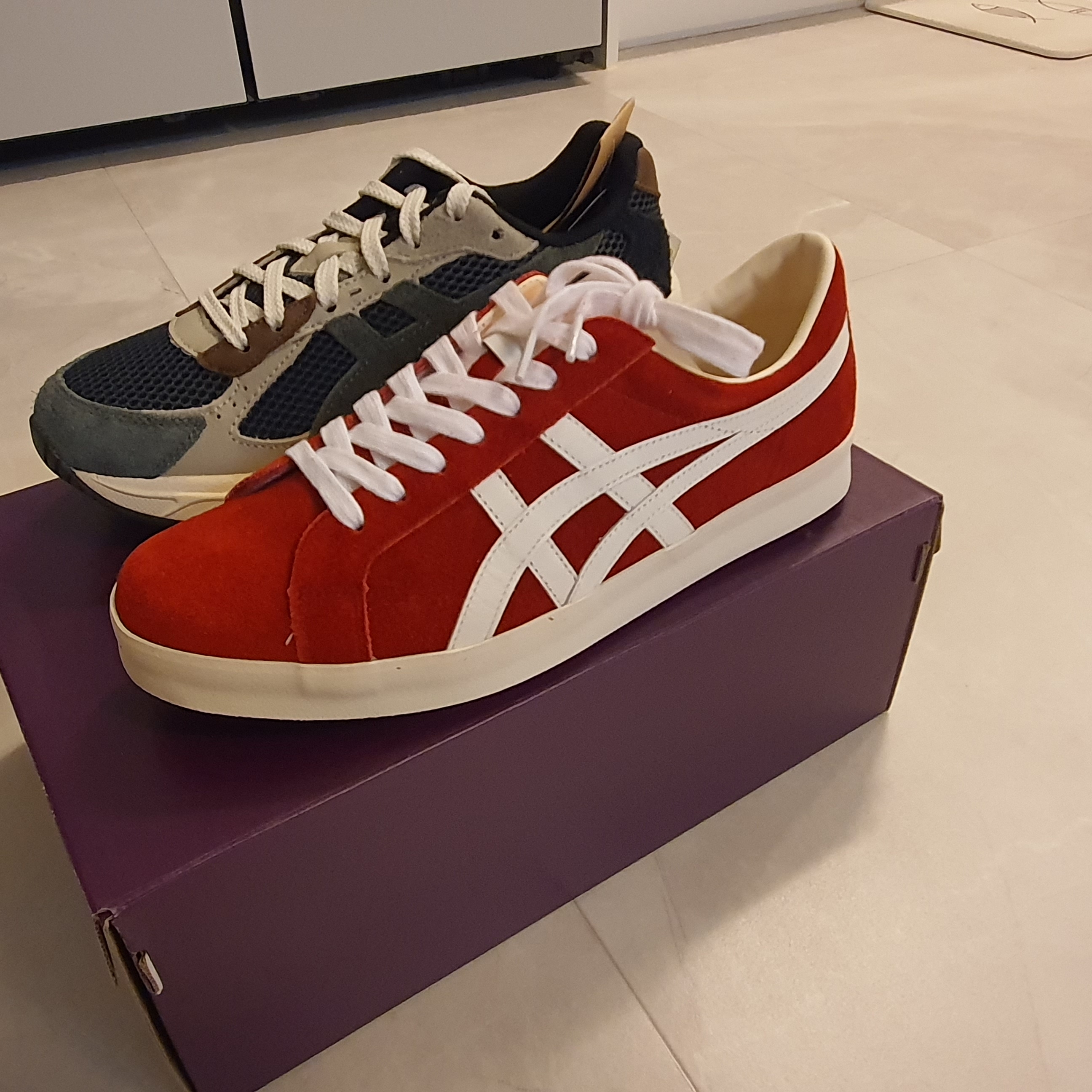 Asics x Hal Studios Gel-1130 MK-II Forest, Onitsuka Tiger Fabre NM Classic Red White 착용 스타일 - 2