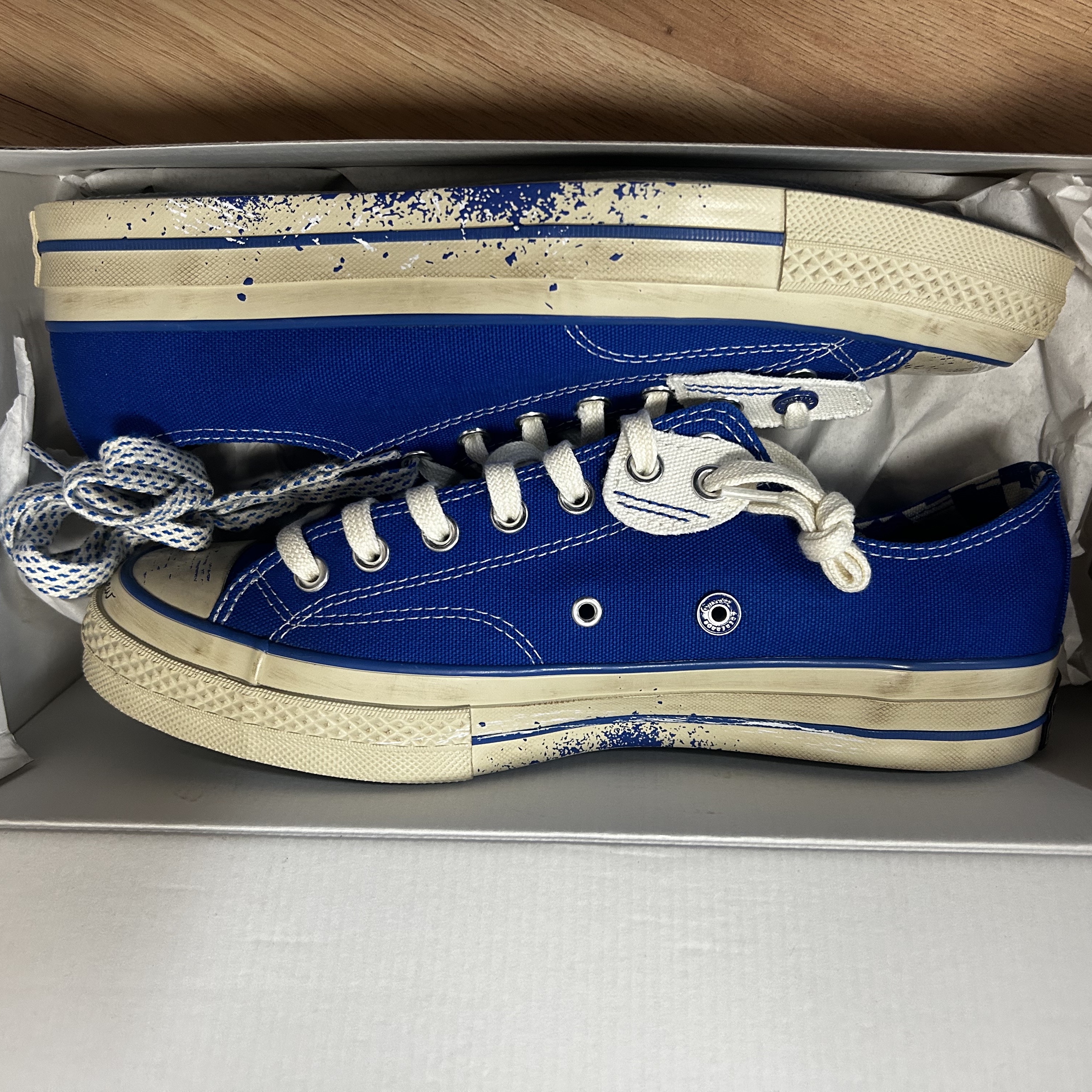 Converse x Ader Error Chuck 70 Ox Imperial Blue 착용 스타일 - 1