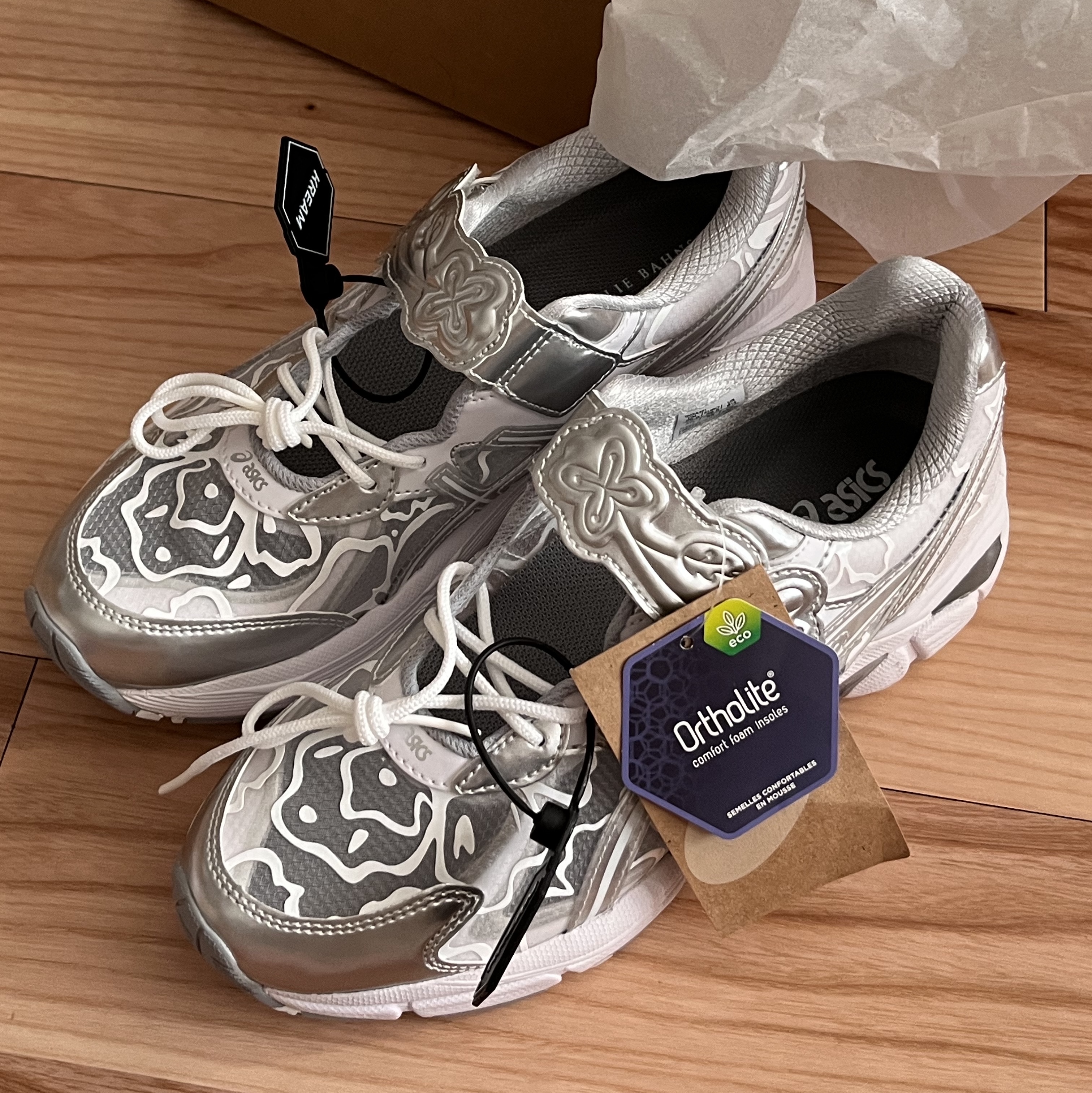 Asics x Cecilie Bahnsen GT-2160 White 착용 스타일 - 3