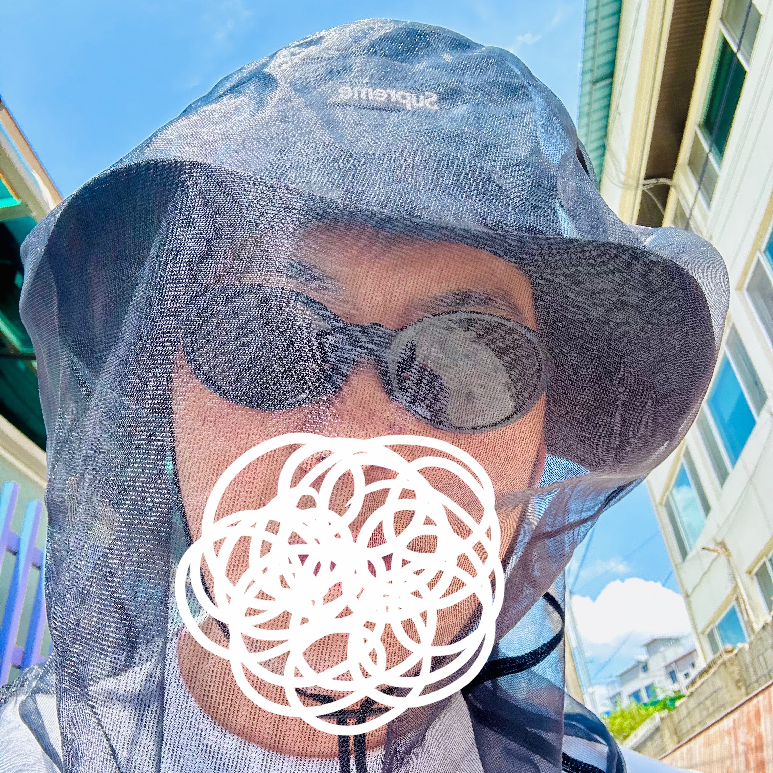 Supreme Gore-Tex Paclite Net Boonie Black - 23SS, Oakley Eye Jacket Redux Matte Black Frame Prizm Grey Lenses High Bridge Fit 착용 스타일