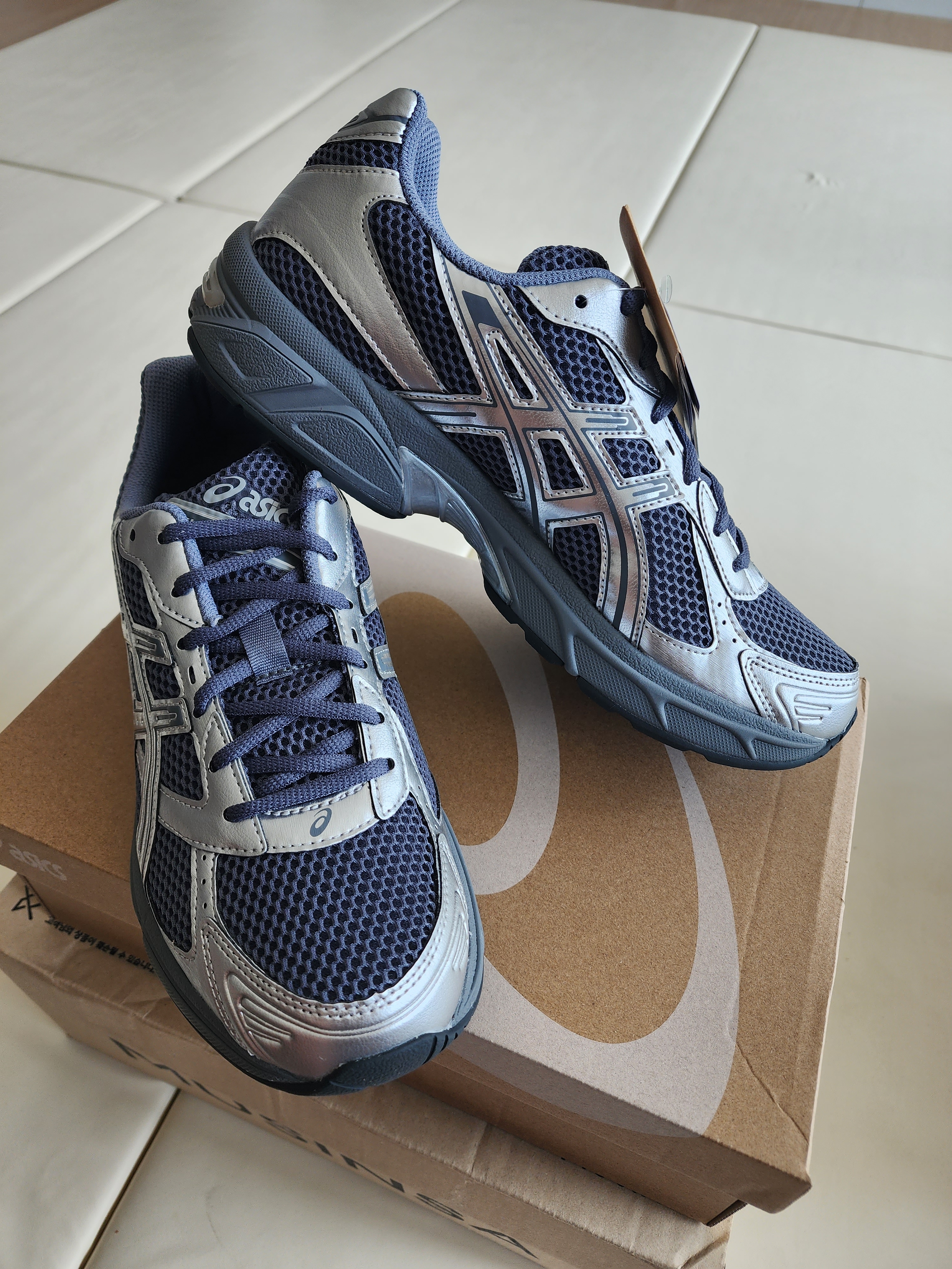 Asics Gel-1130 Steel Grey Pure Silver 착용 스타일 - 2